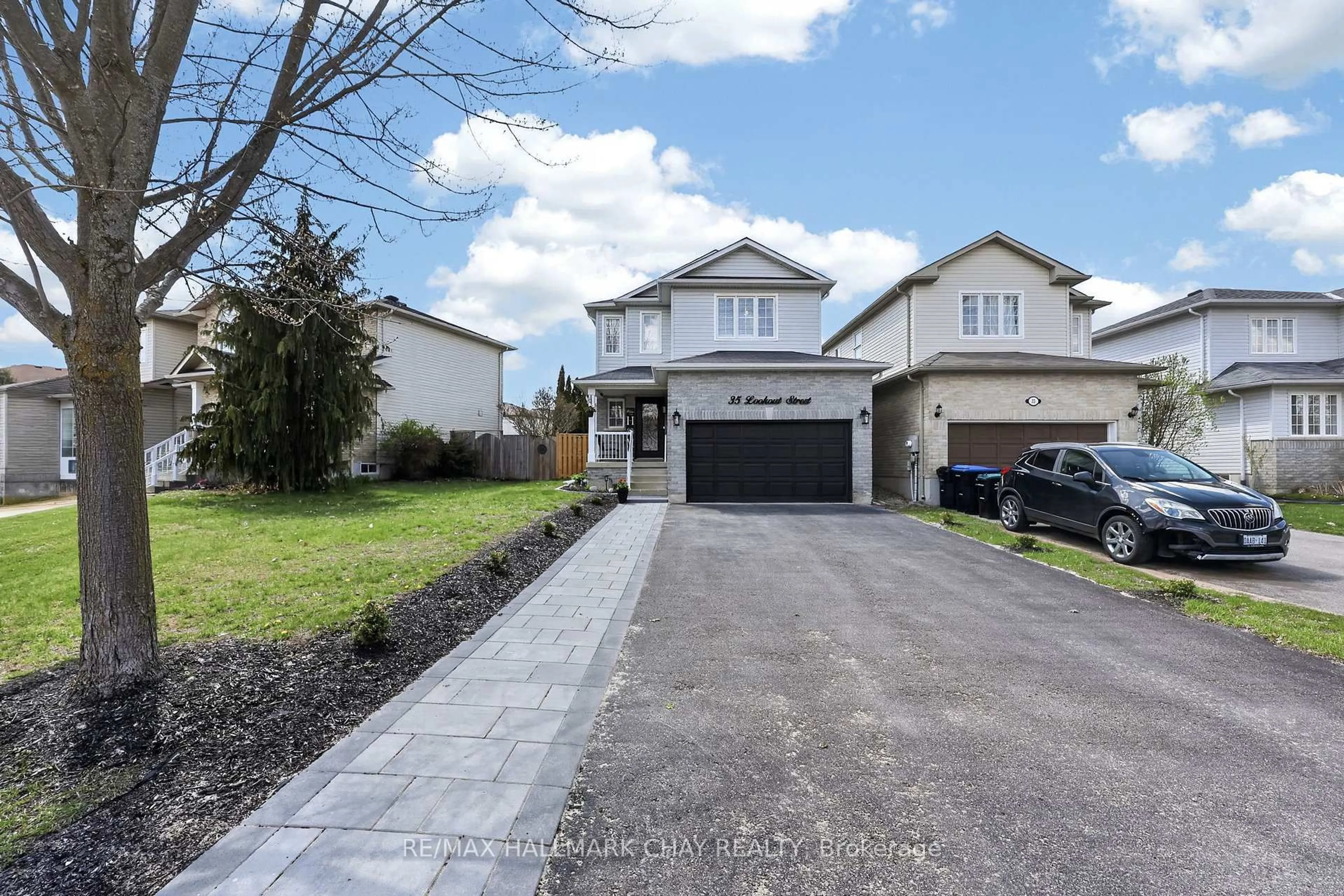 Unknown for 35 Lookout St, Essa Ontario L0M 1B4