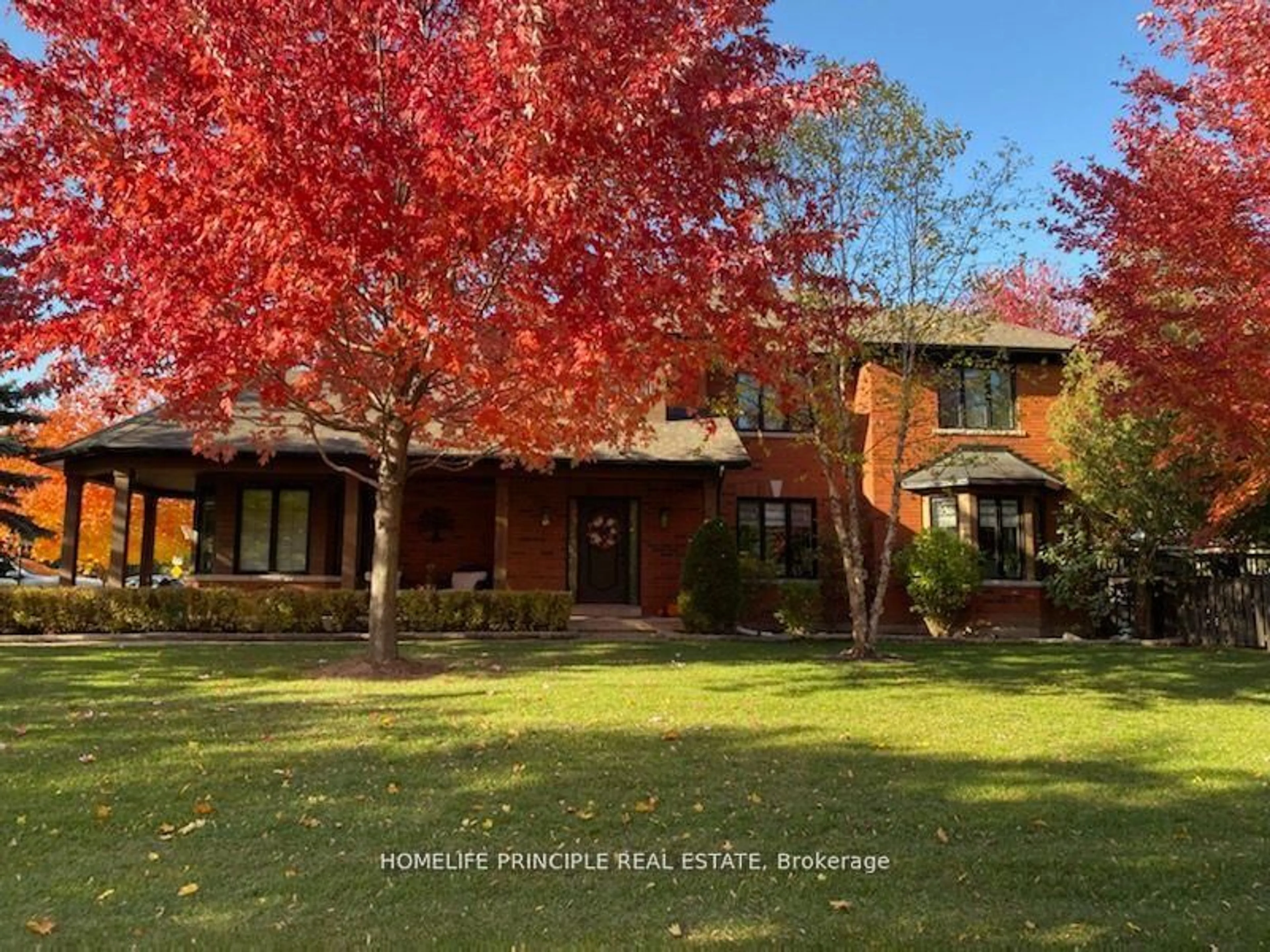 A pic from outside/outdoor area/front of a property/back of a property/a pic from drone, street for 510 Westridge Dr, Vaughan Ontario L0J 1C0