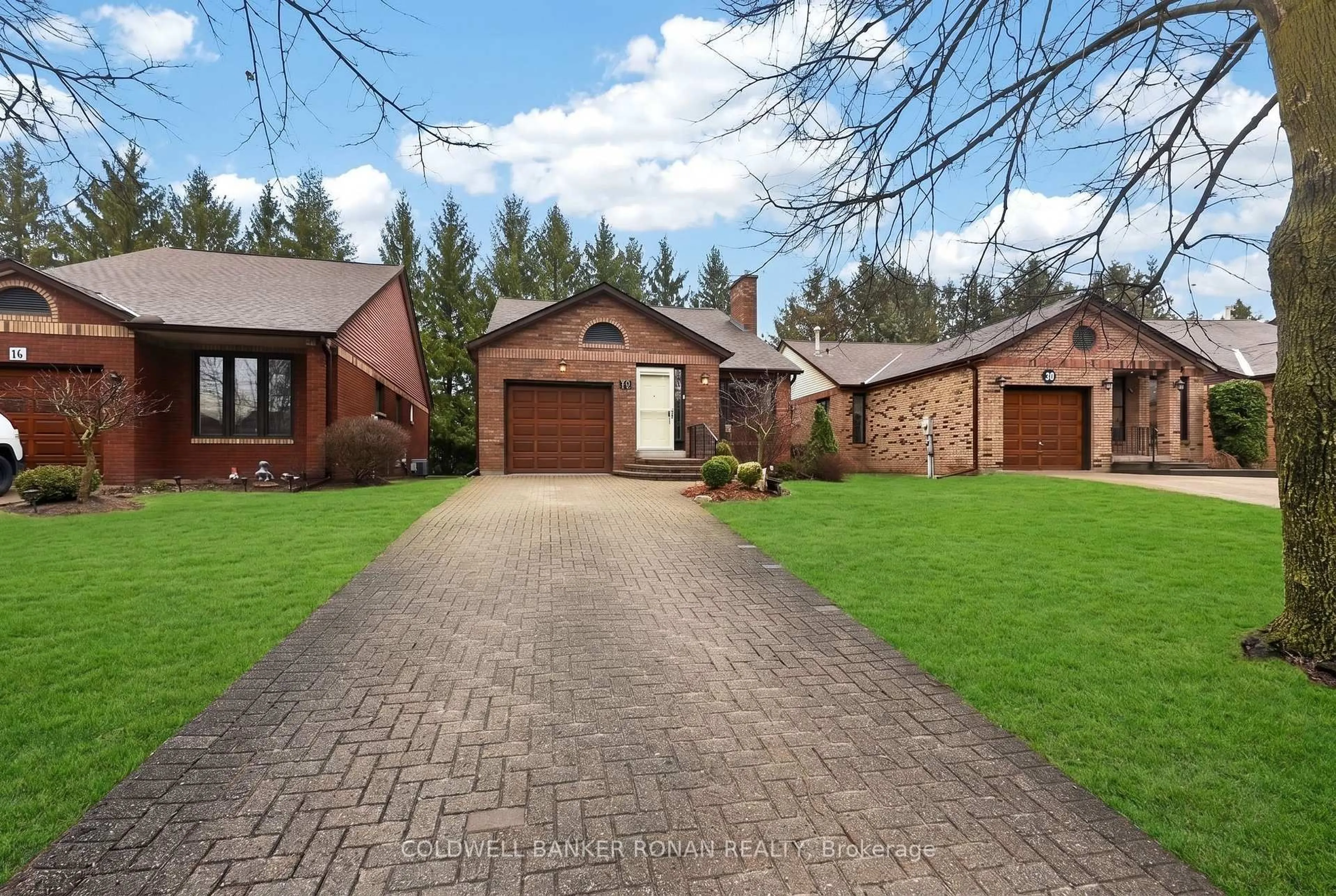 Home with brick exterior material, street for 16 Green Briar Rd, New Tecumseth Ontario L9R 1R5