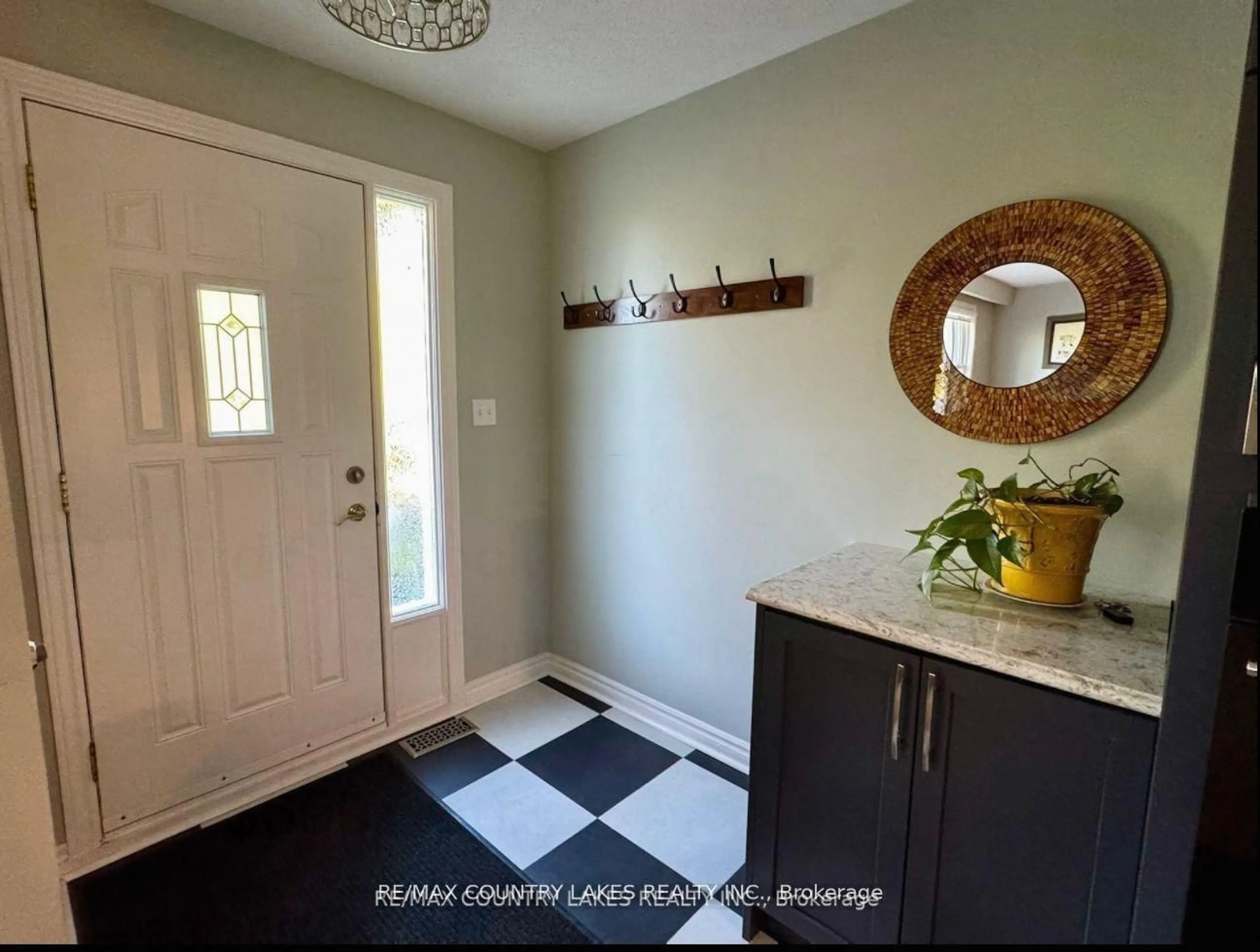 Indoor entryway for 59 Third St, Brock Ontario L0K 1A0