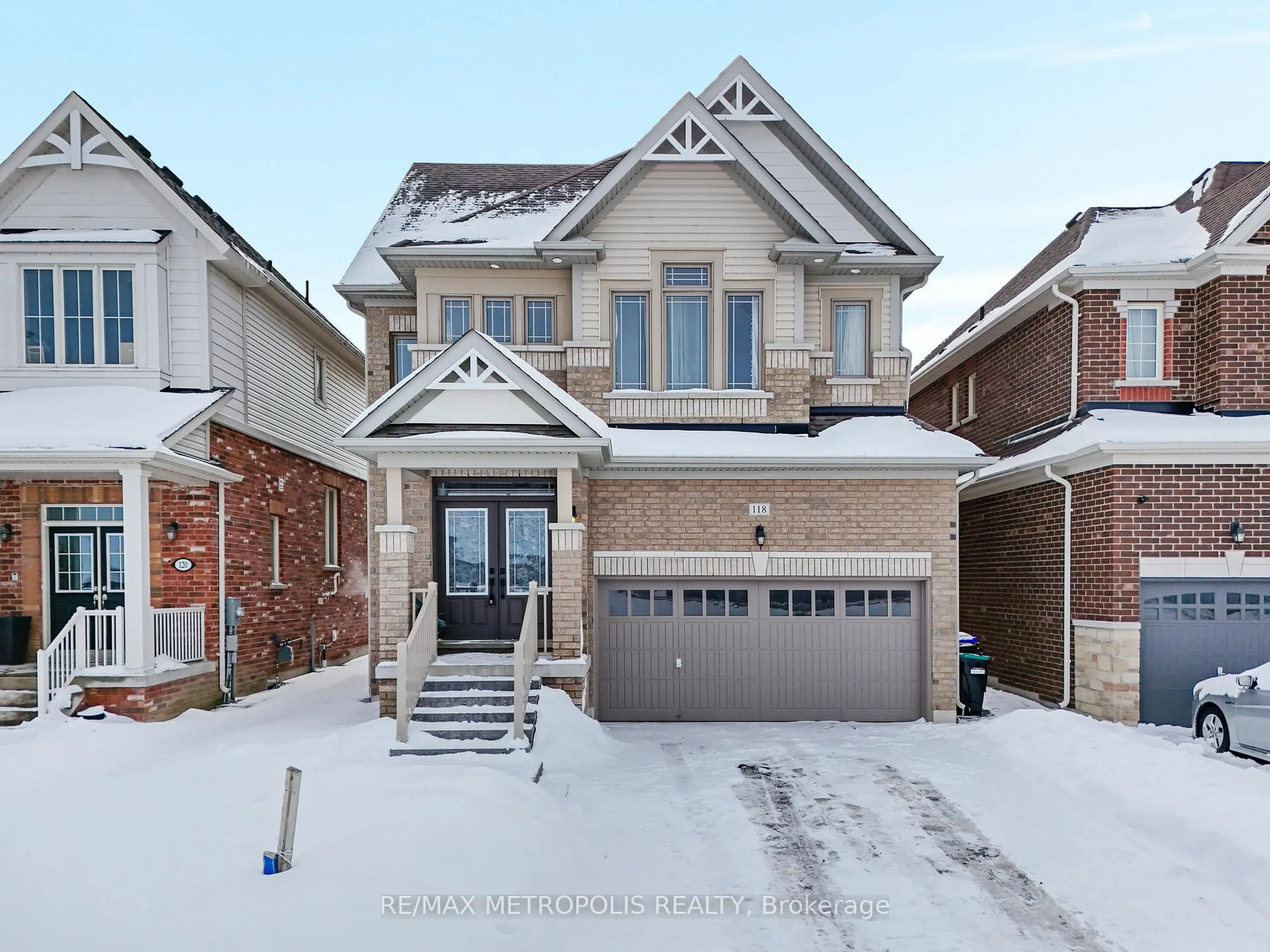 Home with brick exterior material, street for 118 Lorne Thomas Pl, New Tecumseth Ontario L9R 0V8