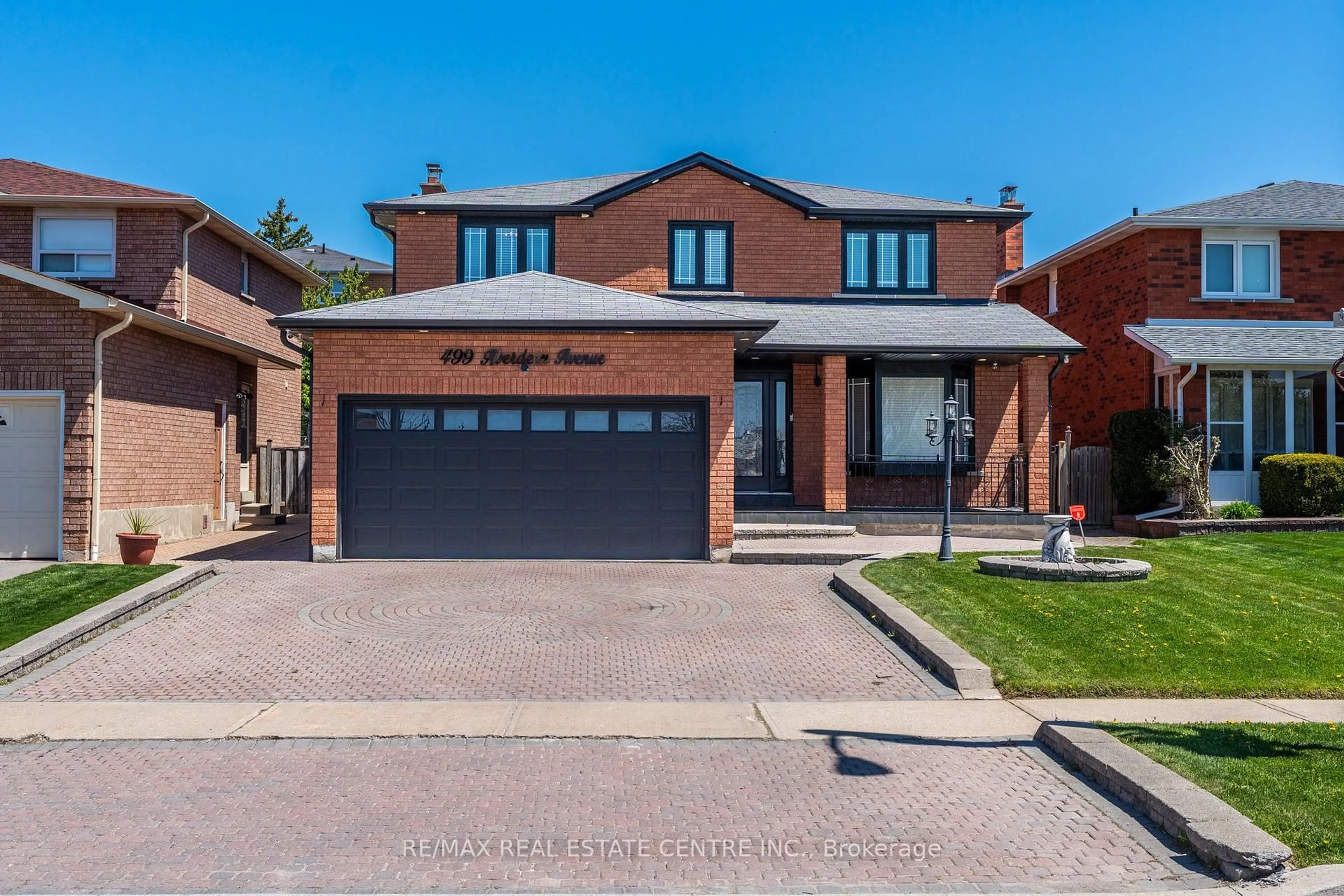 Home with brick exterior material, street for 499 Aberdeen Ave, Vaughan Ontario L4L 5J5