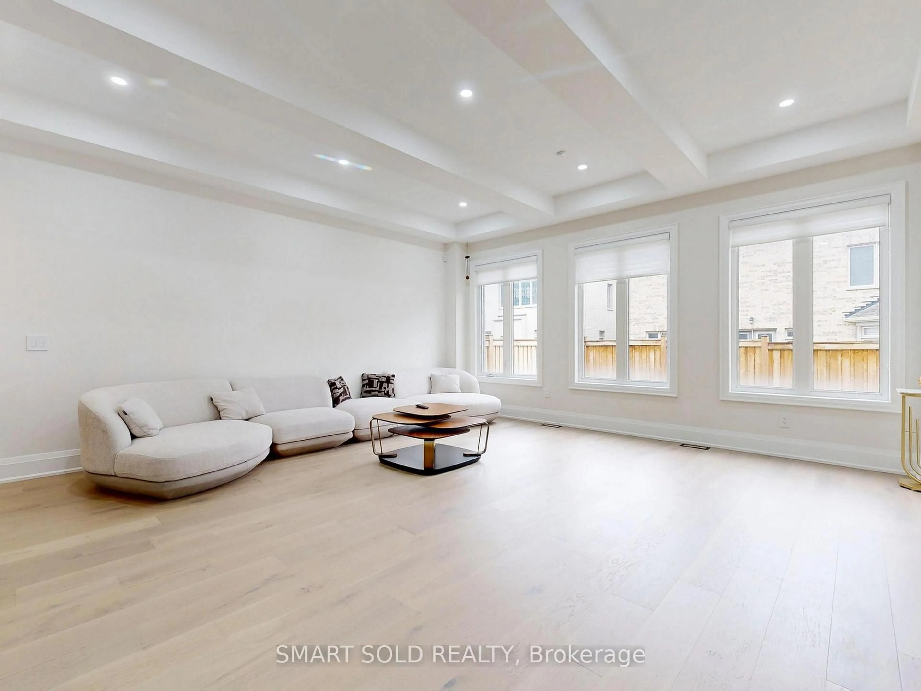 Living room with furniture, unknown for 181 Milky Way Dr, Richmond Hill Ontario L4C 5H3