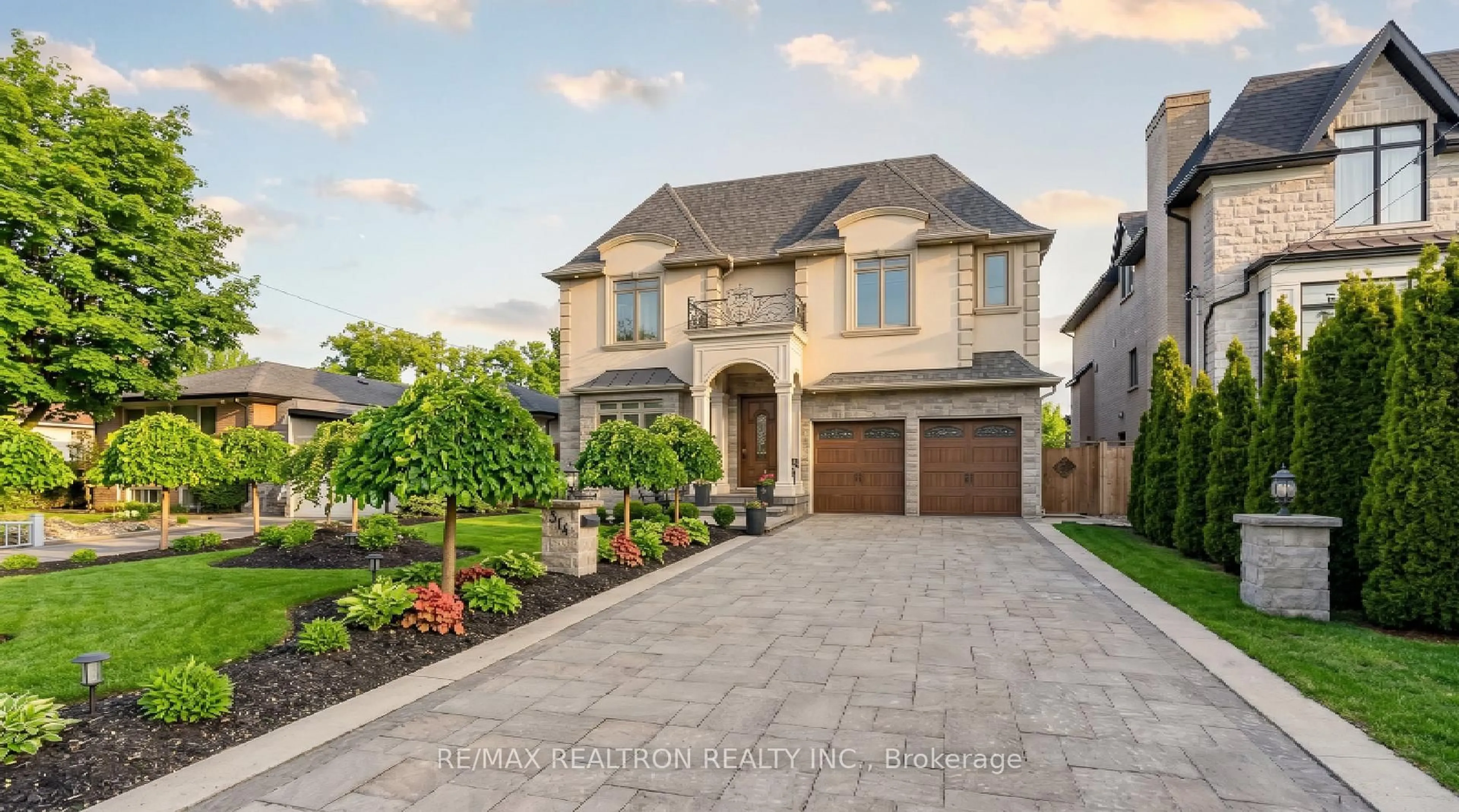 Home with brick exterior material, street for 374 Elmwood Ave, Richmond Hill Ontario L4C 1M1