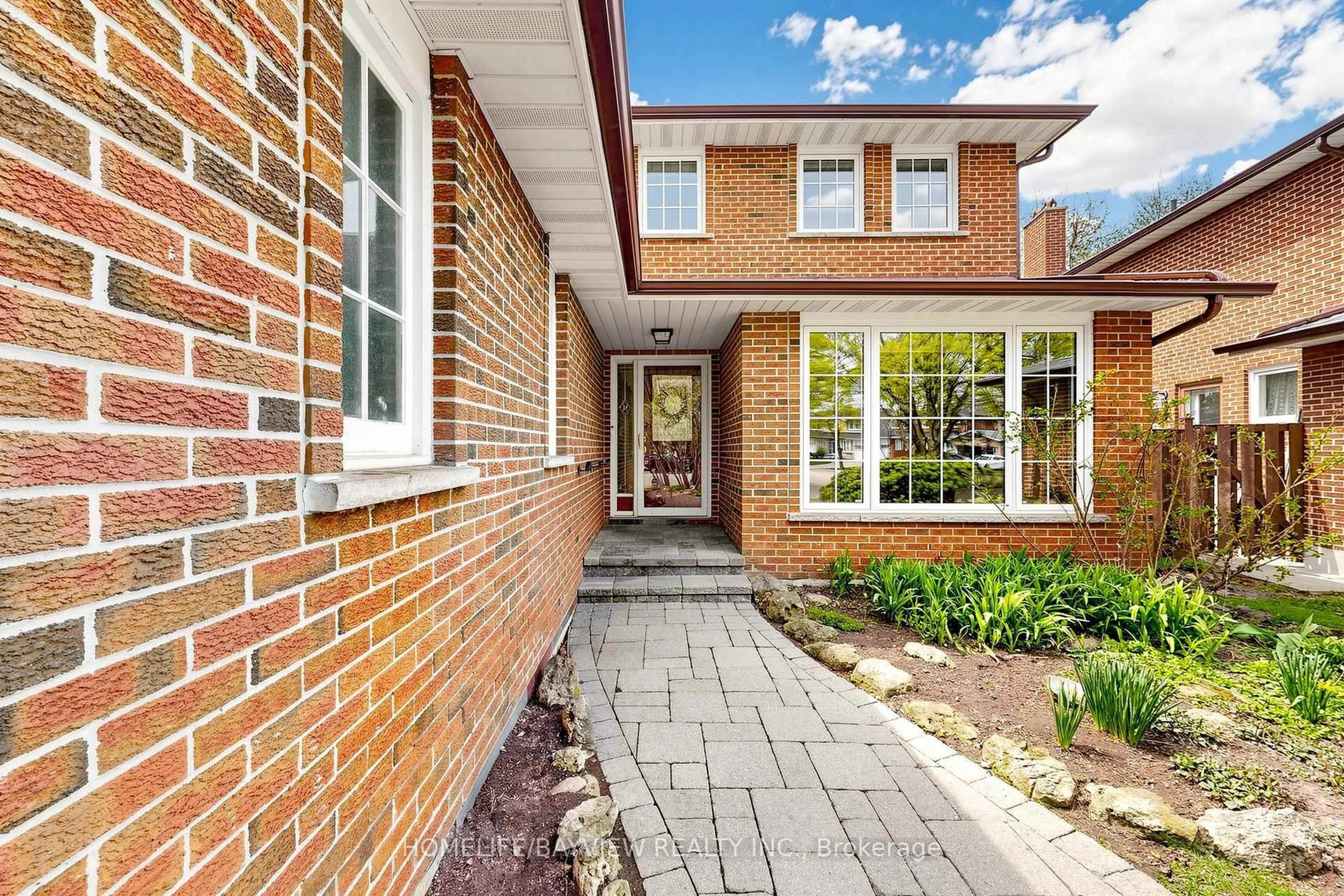 Home with brick exterior material, street for 6 Epping Crt, Markham Ontario L3R 3H1