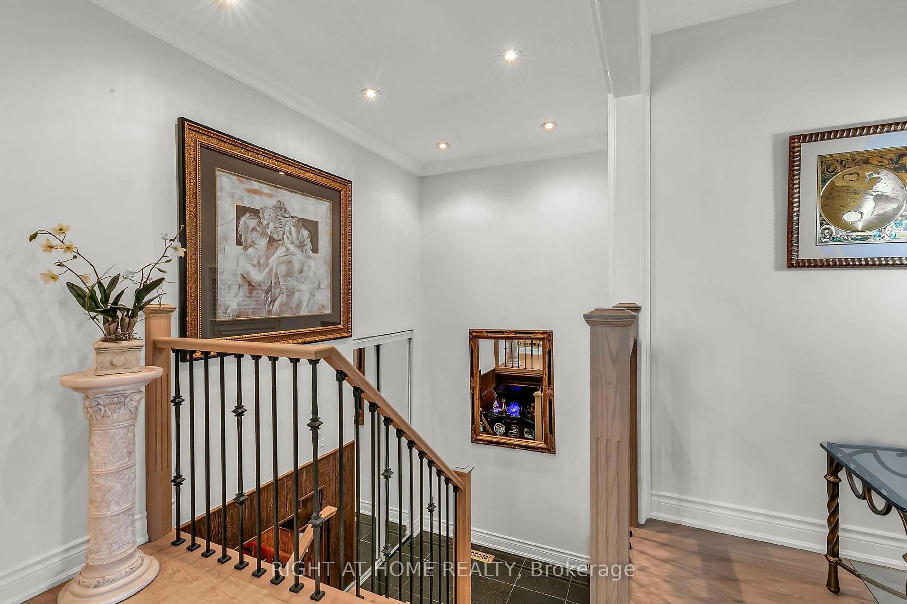 Unknown for 168 Springhead Gdns, Richmond Hill Ontario L4C 5C6