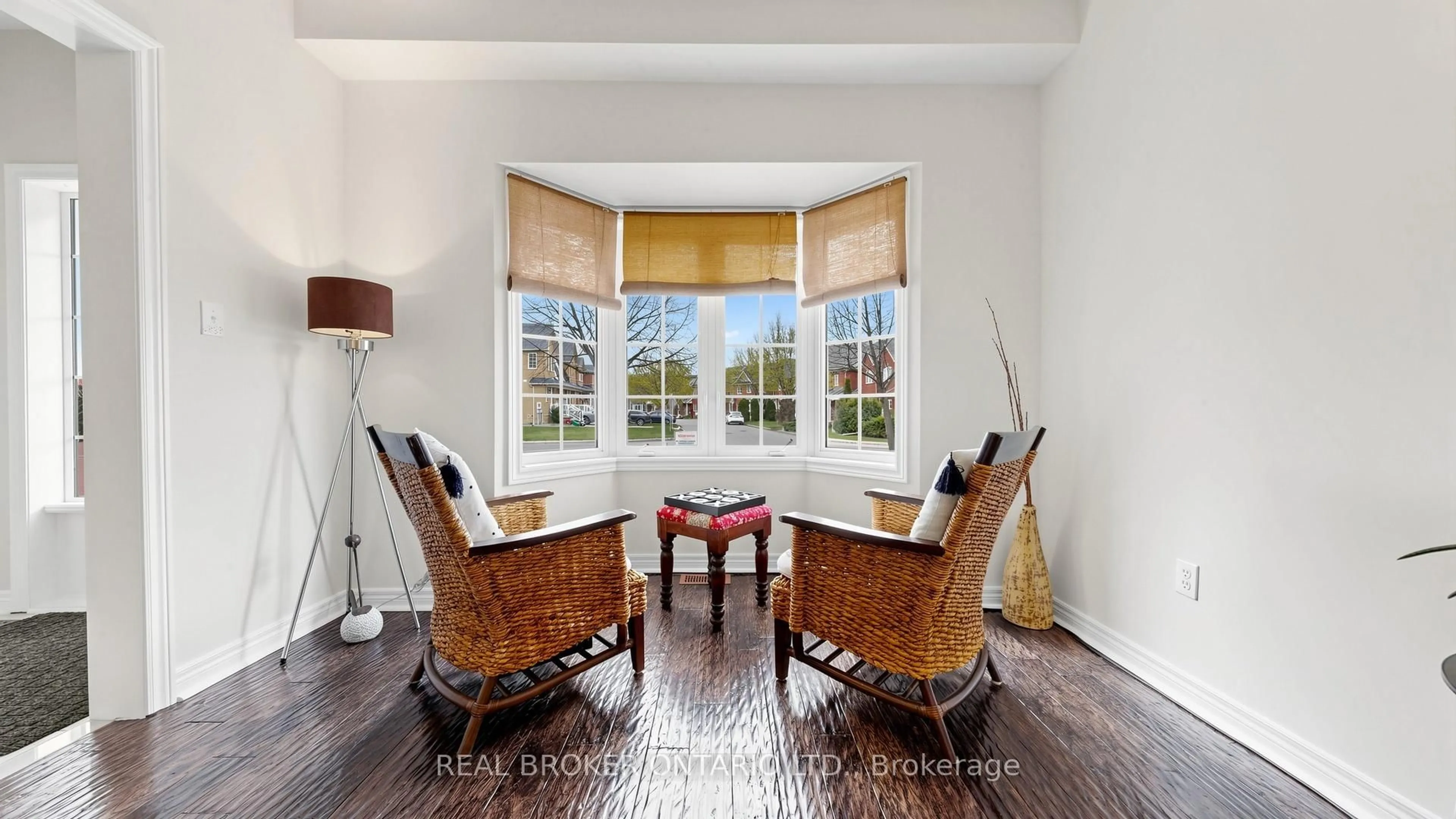 Dining room, unknown for 23 Piera Gdns, Markham Ontario L3R 5G8
