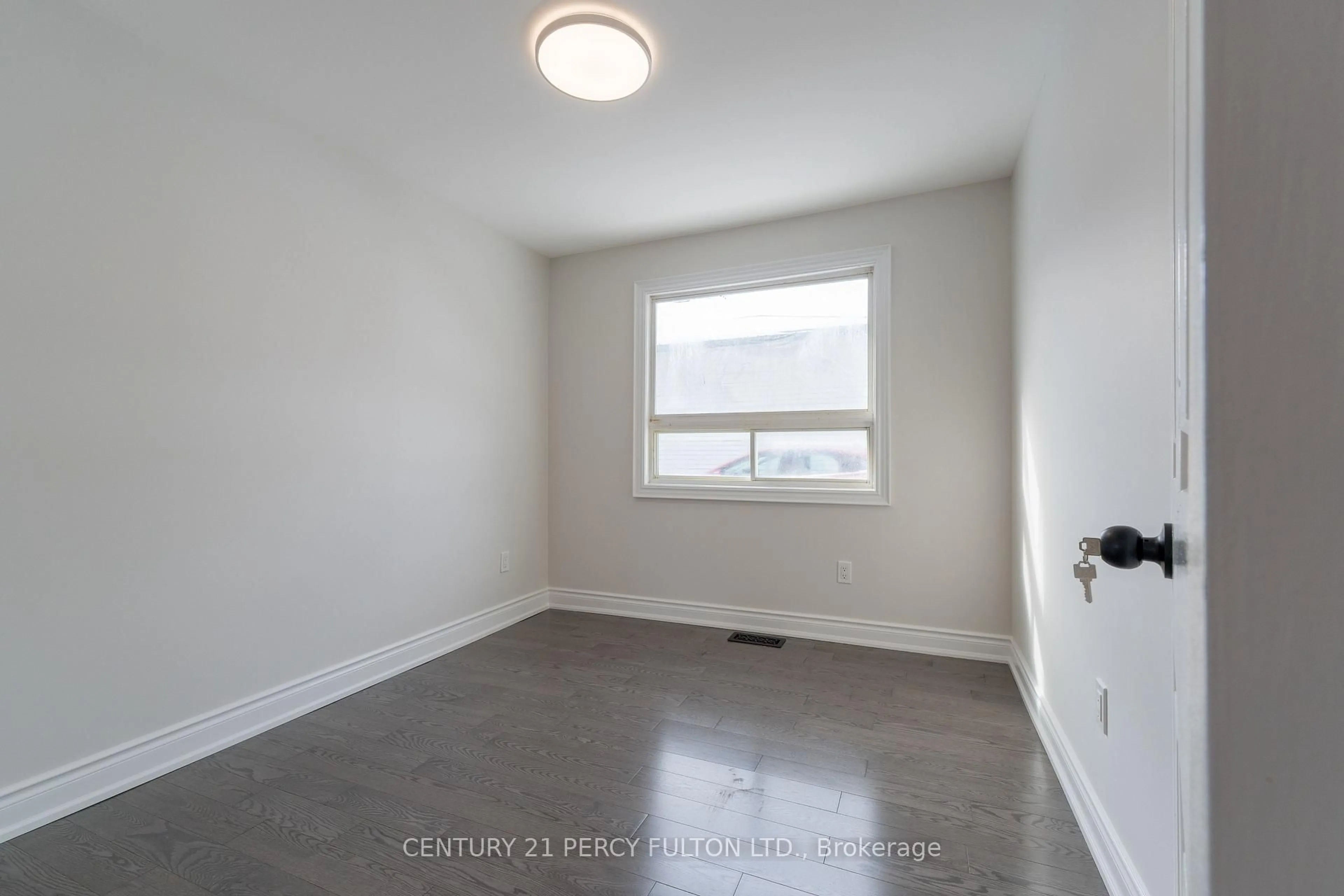 A pic of a room for 193 Cameron Cres, Georgina Ontario L4P 2N7