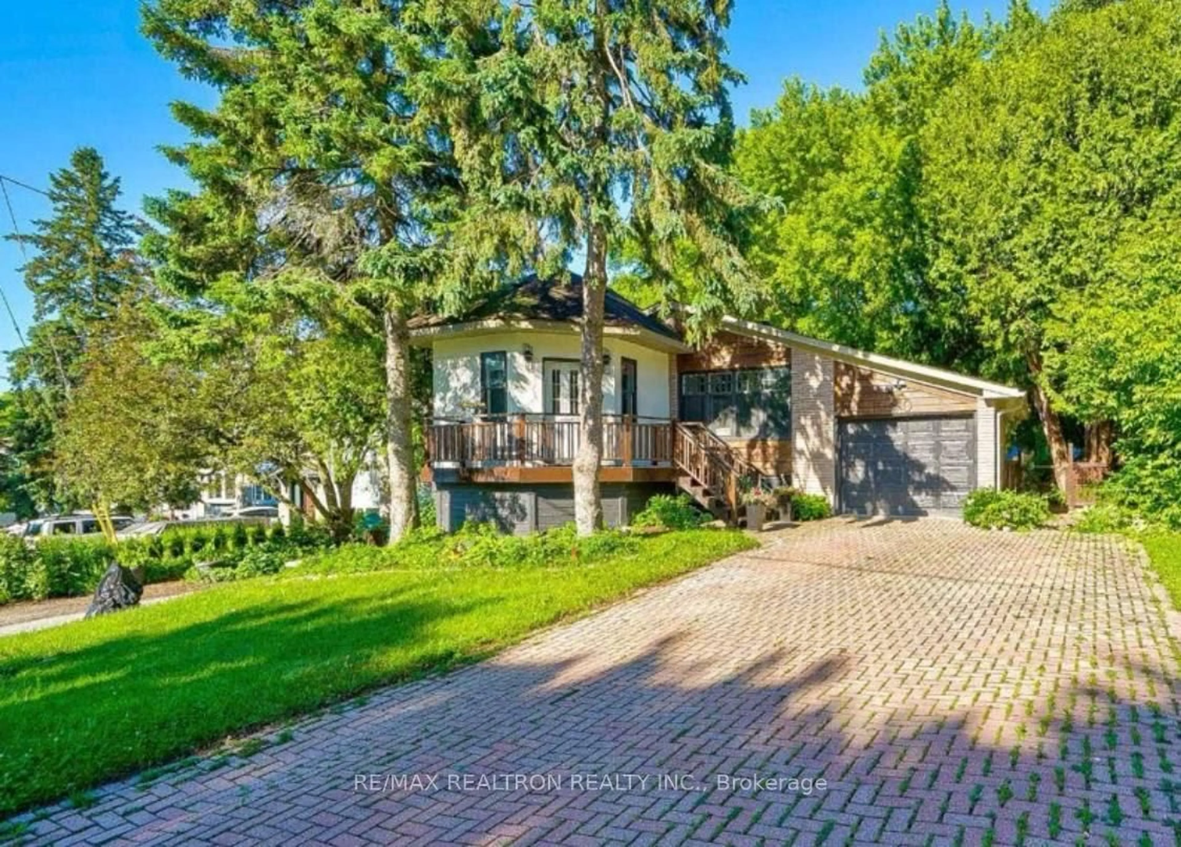 Unknown for 60 Hillview Dr, Newmarket Ontario L3Y 4H9