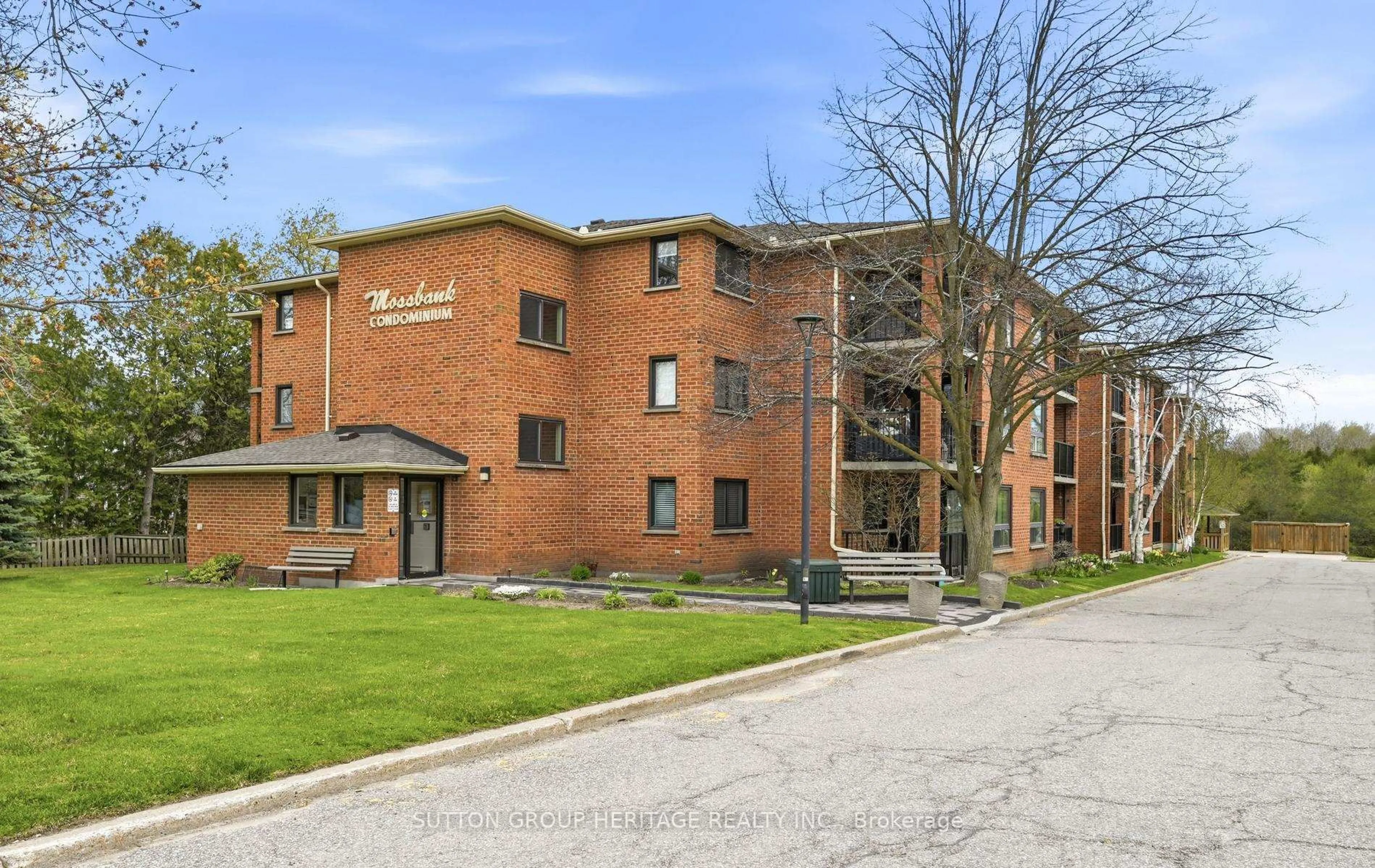 Unknown for 219 Main St #106, Uxbridge Ontario L9P 1C4