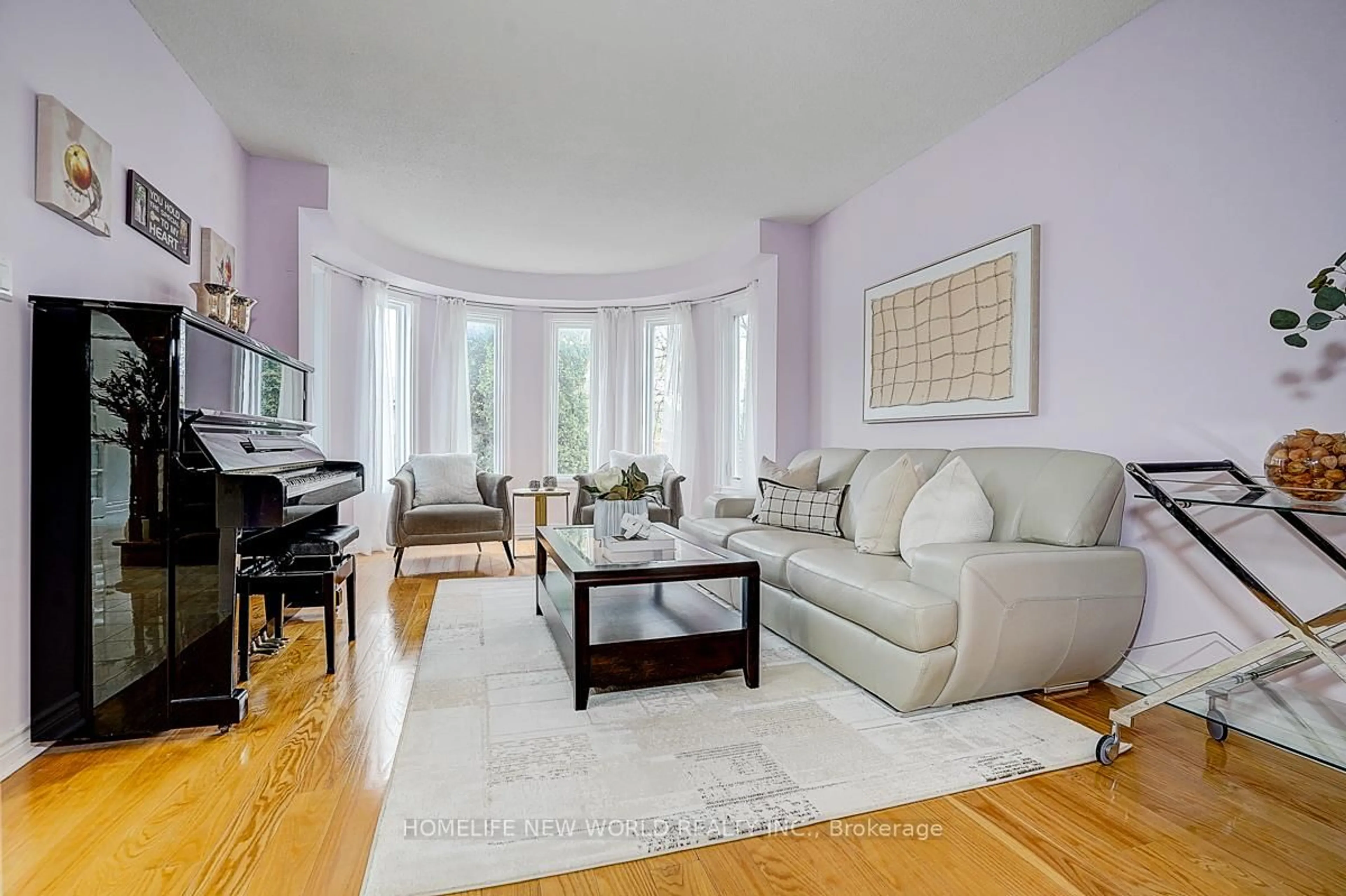 Living room with furniture, unknown for 16 Kew Gdns, Richmond Hill Ontario L4B 1R4