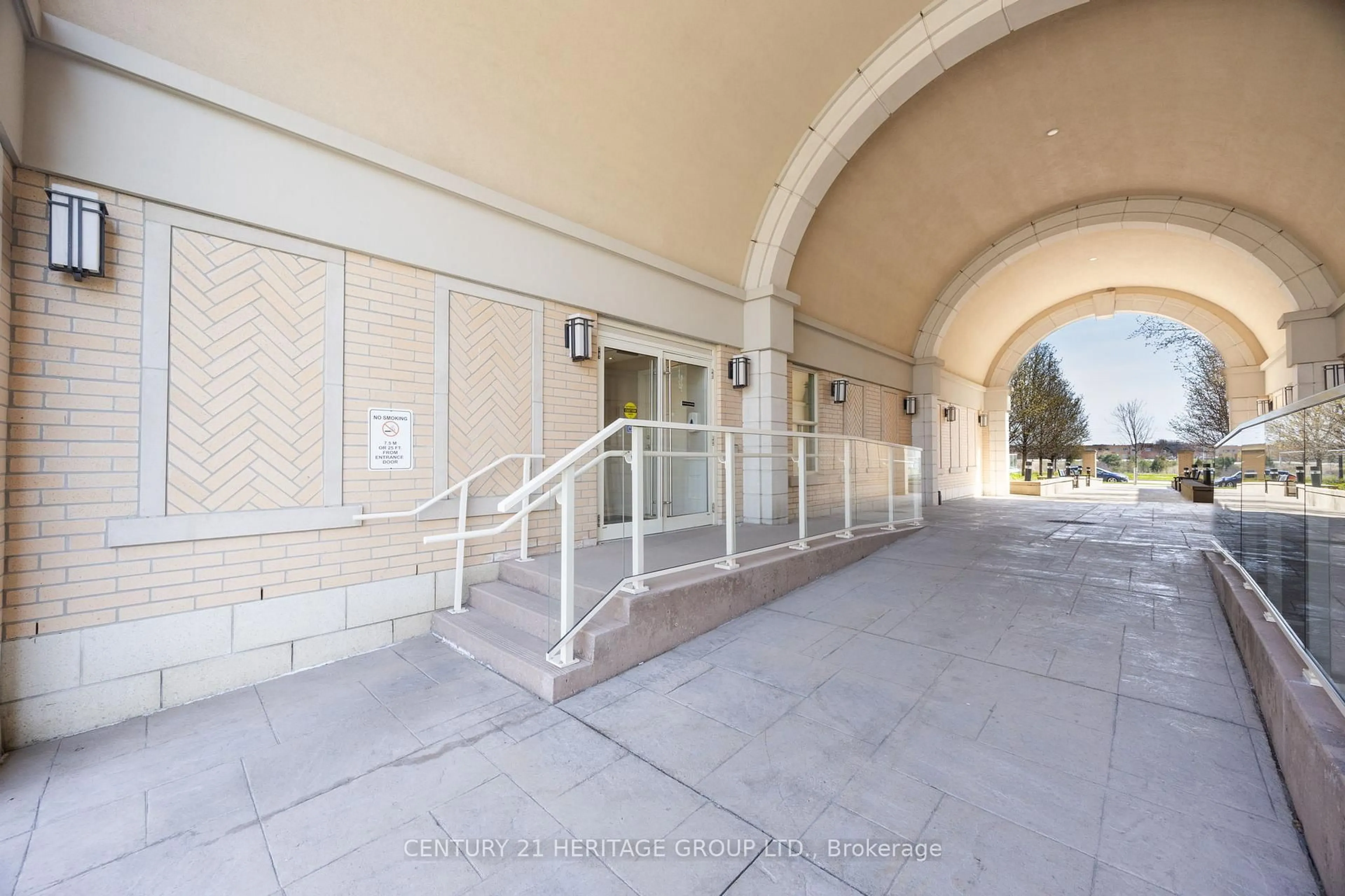 Indoor foyer for 28 Prince Regent St #329, Markham Ontario L6C 0V5