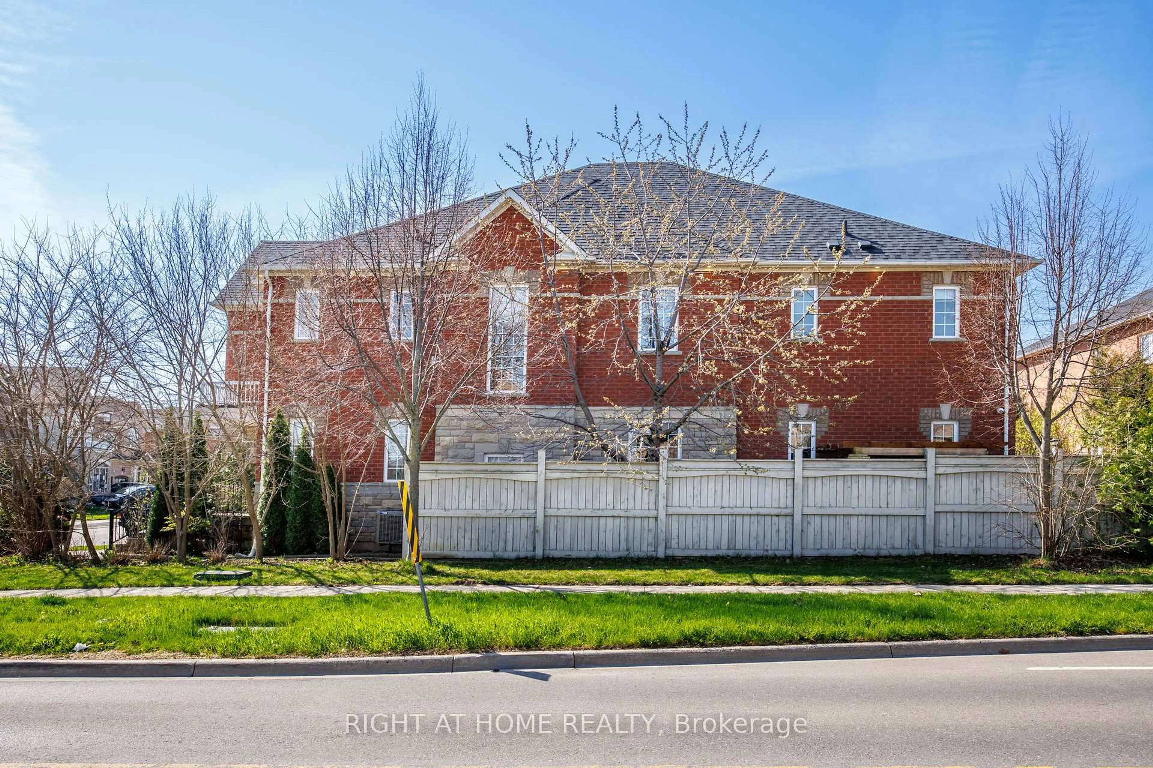 Home with brick exterior material, street for 116 Knightshade Dr, Vaughan Ontario L4J 9L1