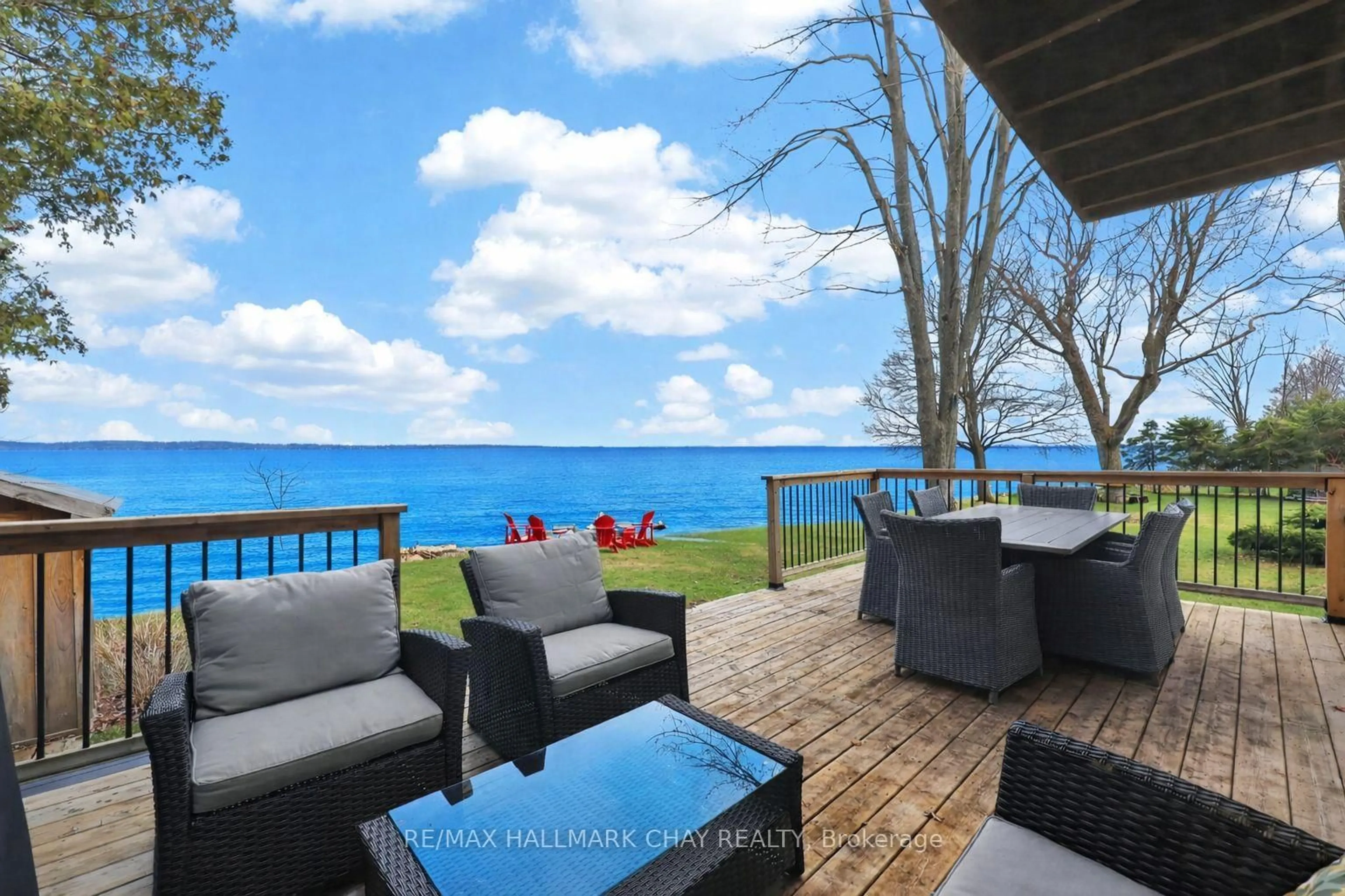 Patio, water/lake/river/ocean view for 461 Limerick St, Innisfil Ontario L9S 3T7