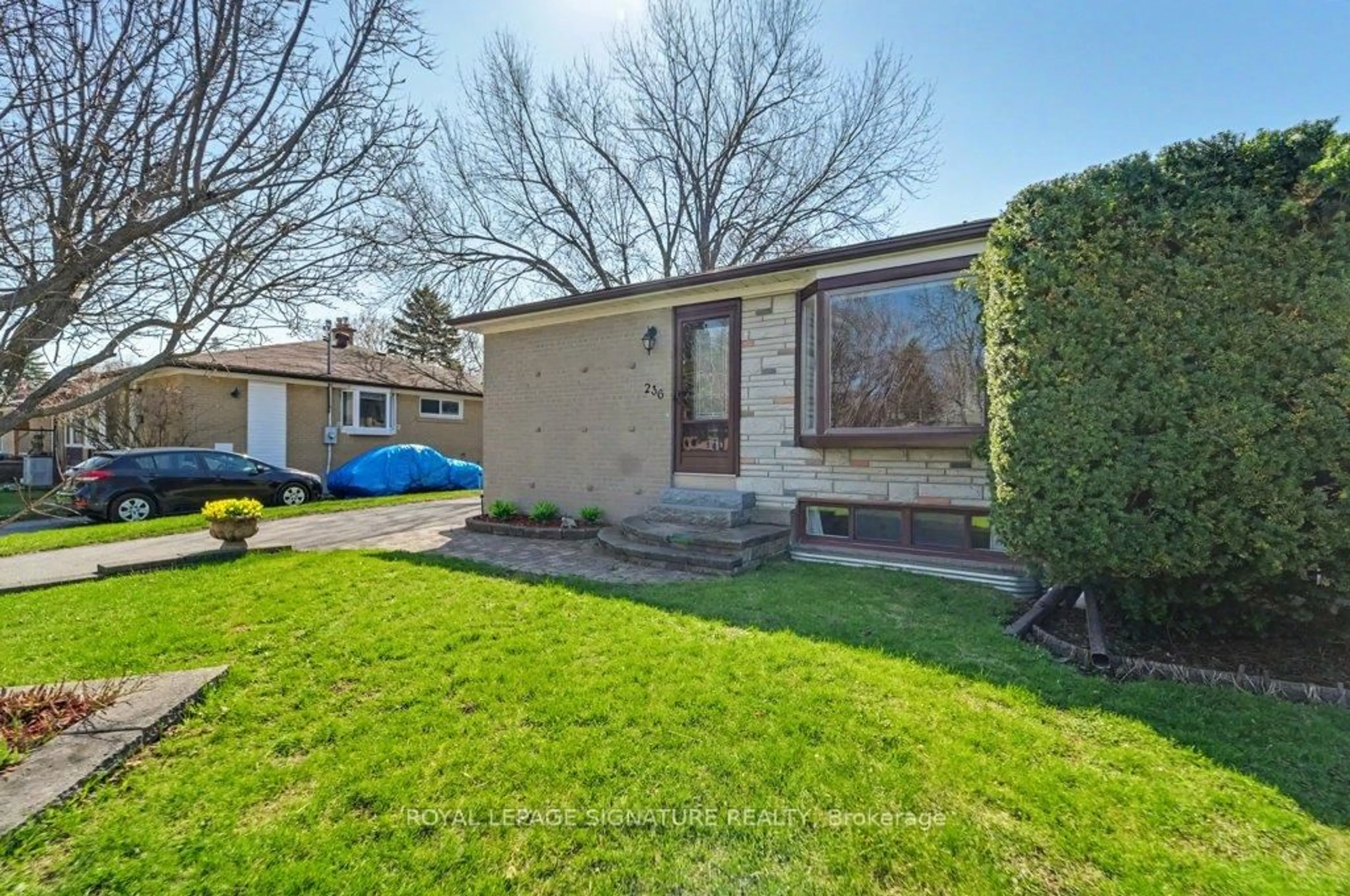 Unknown for 236 Ashlar Rd, Richmond Hill Ontario L4C 2W6