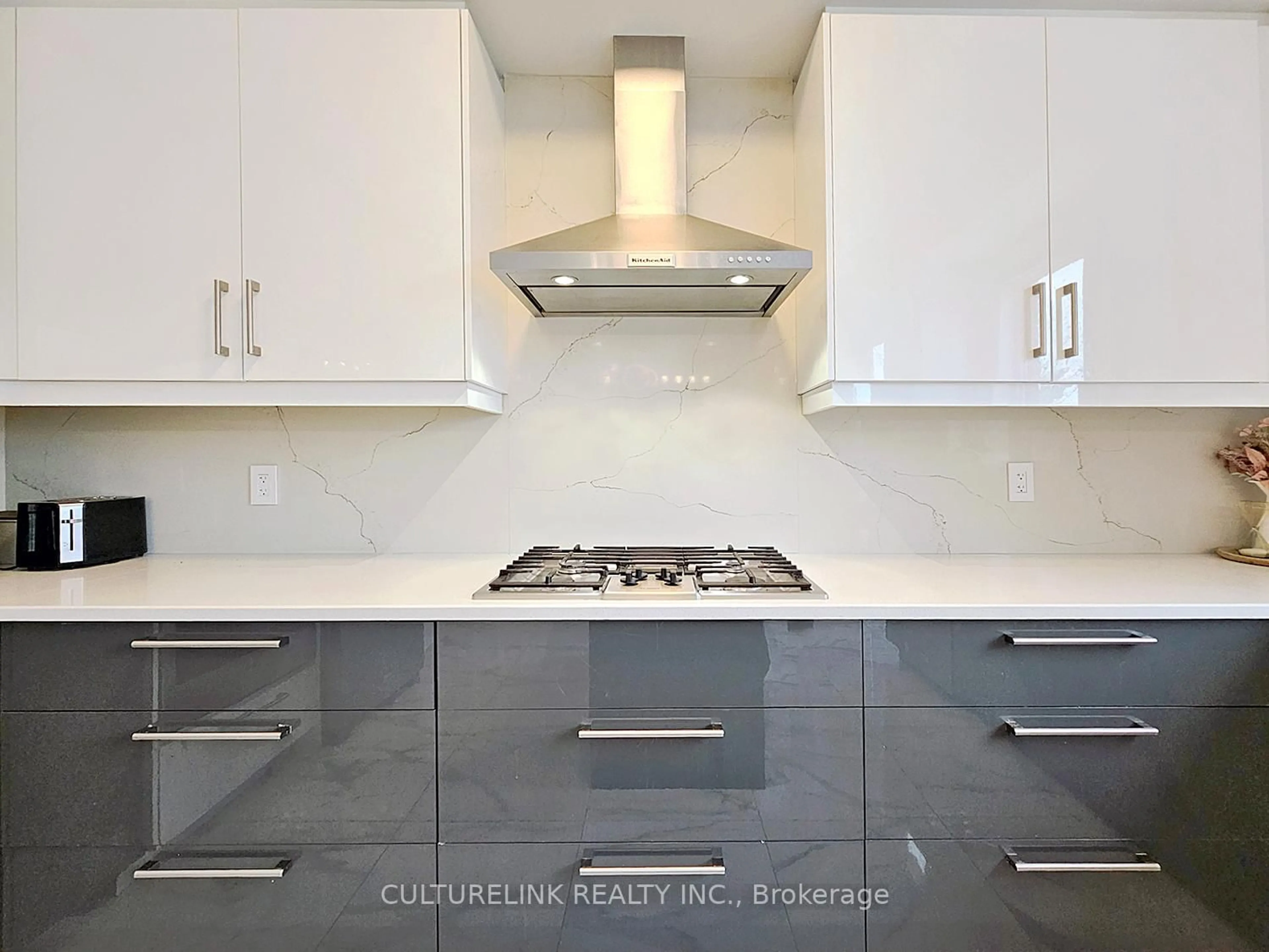 Contemporary kitchen, ceramic/tile floor for 551 New England Crt, Newmarket Ontario L3X 0M5