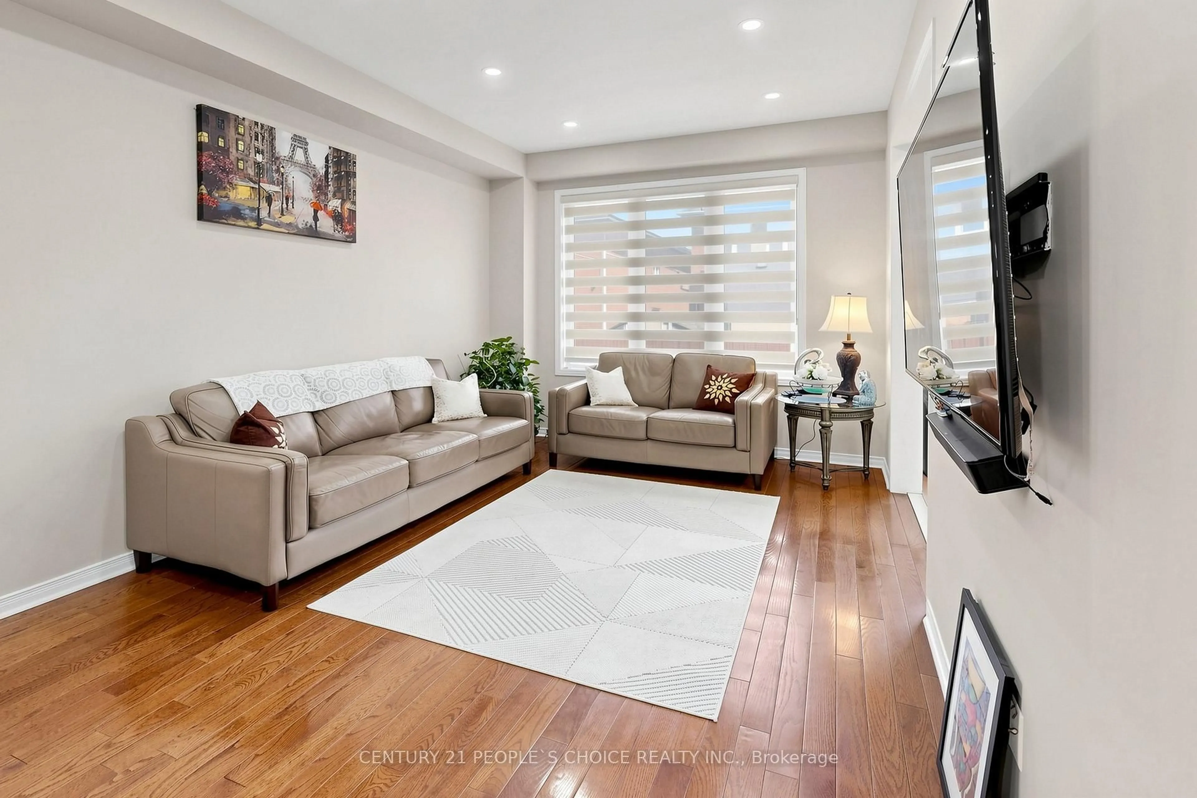 Living room with furniture, unknown for 13 Trinco Way, Markham Ontario L3S 0C4