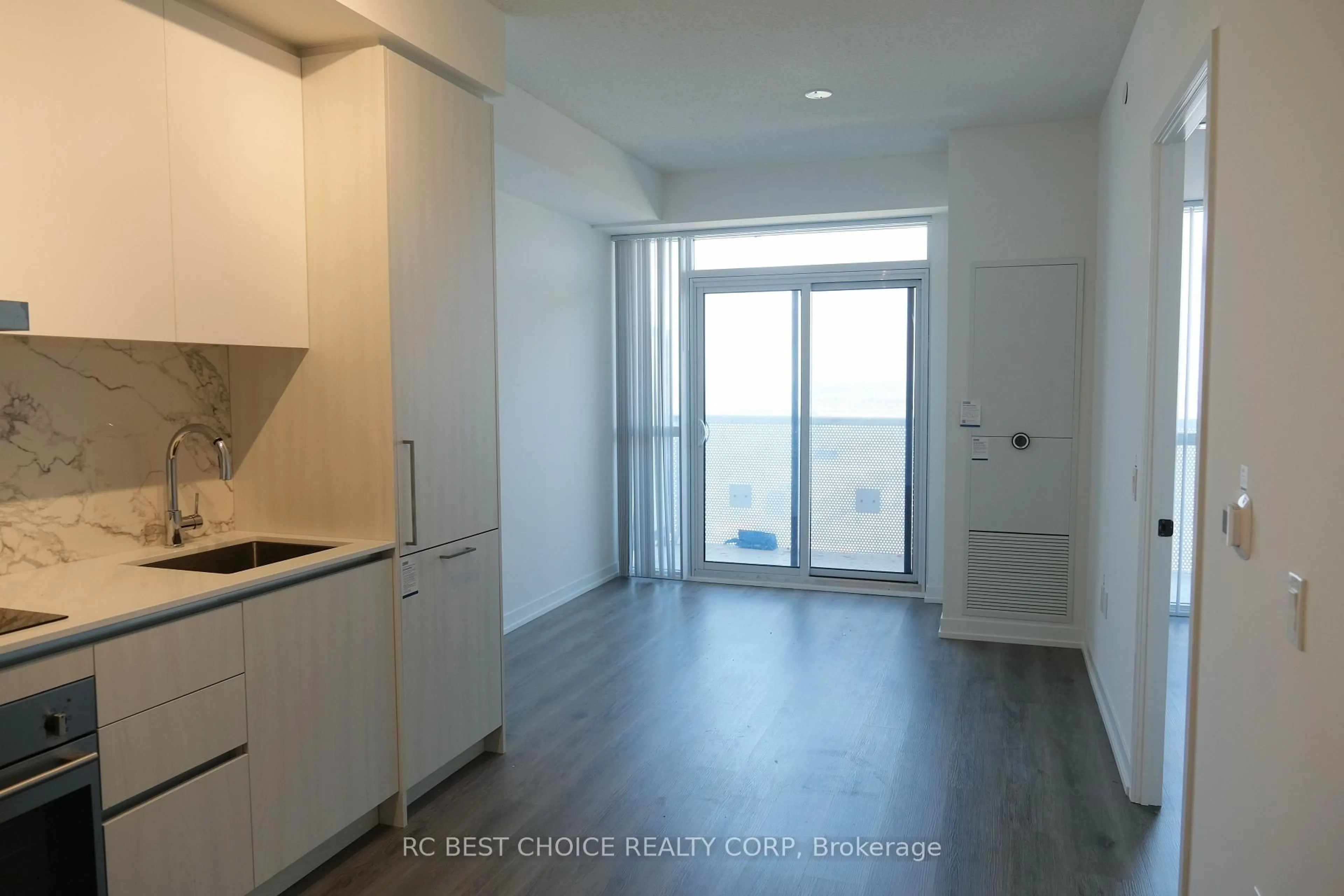 A pic of a room for 225 Commerce St #5011, Vaughan Ontario L4K 0R1