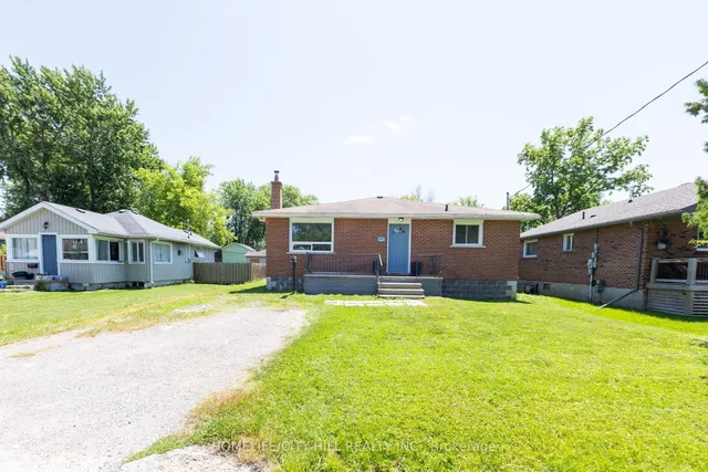 347 Hollywood Dr, Georgina 2