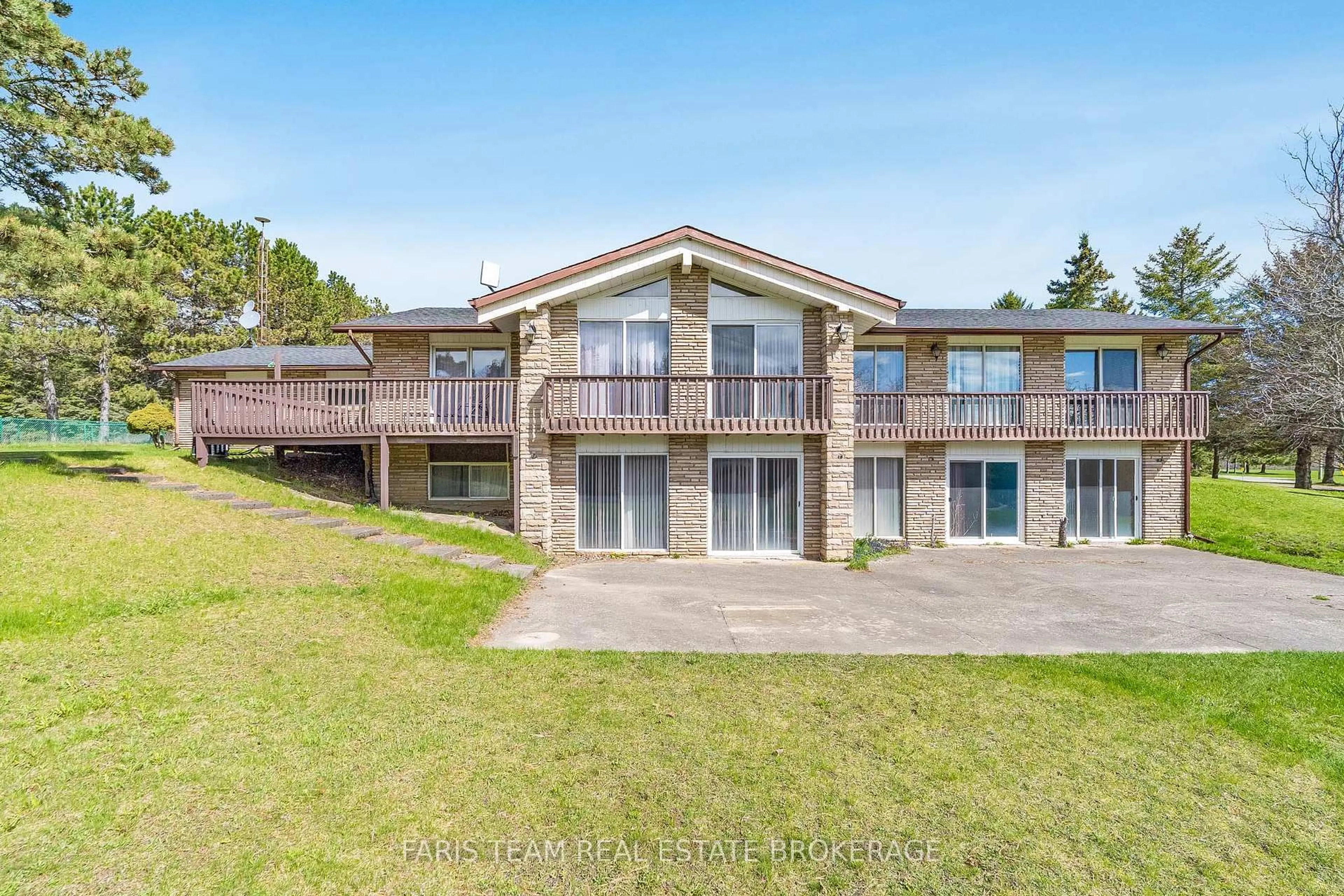 A pic from outside/outdoor area/front of a property/back of a property/a pic from drone, water/lake/river/ocean view for 5486 Concession Road 7, New Tecumseth Ontario L9R 1V3