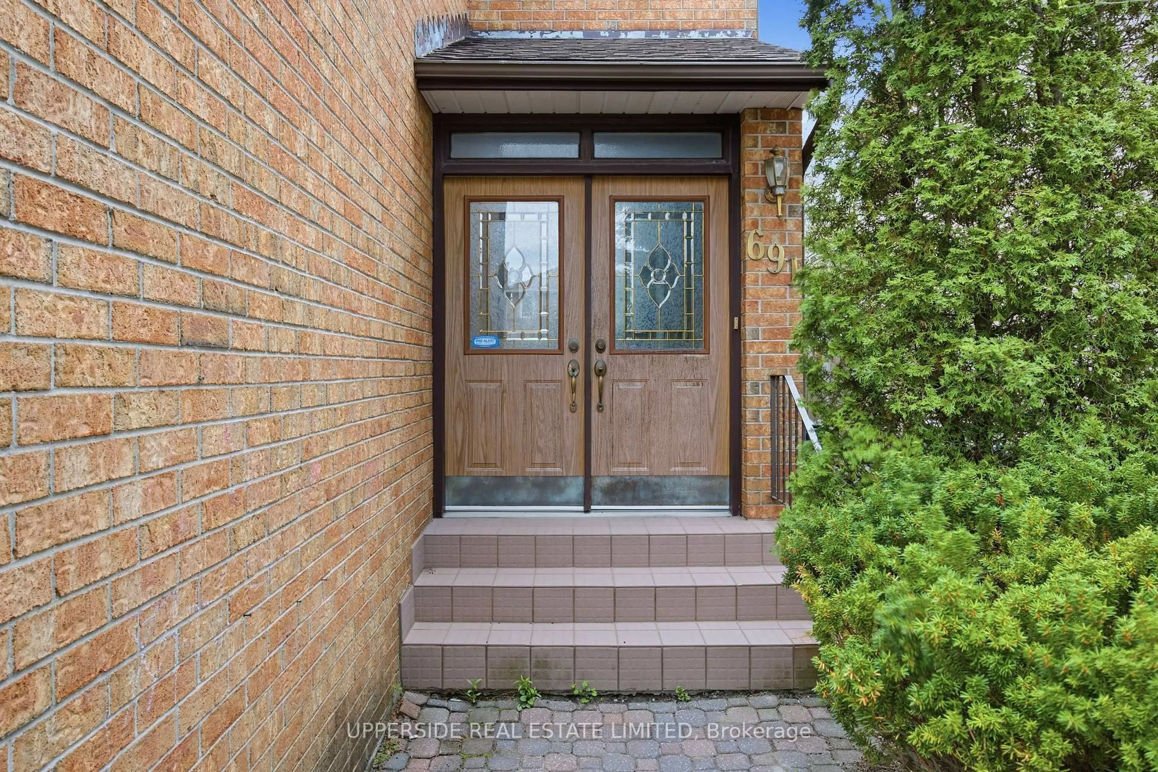 Unknown for 691 York Hill Blvd, Vaughan Ontario L4J 5G4