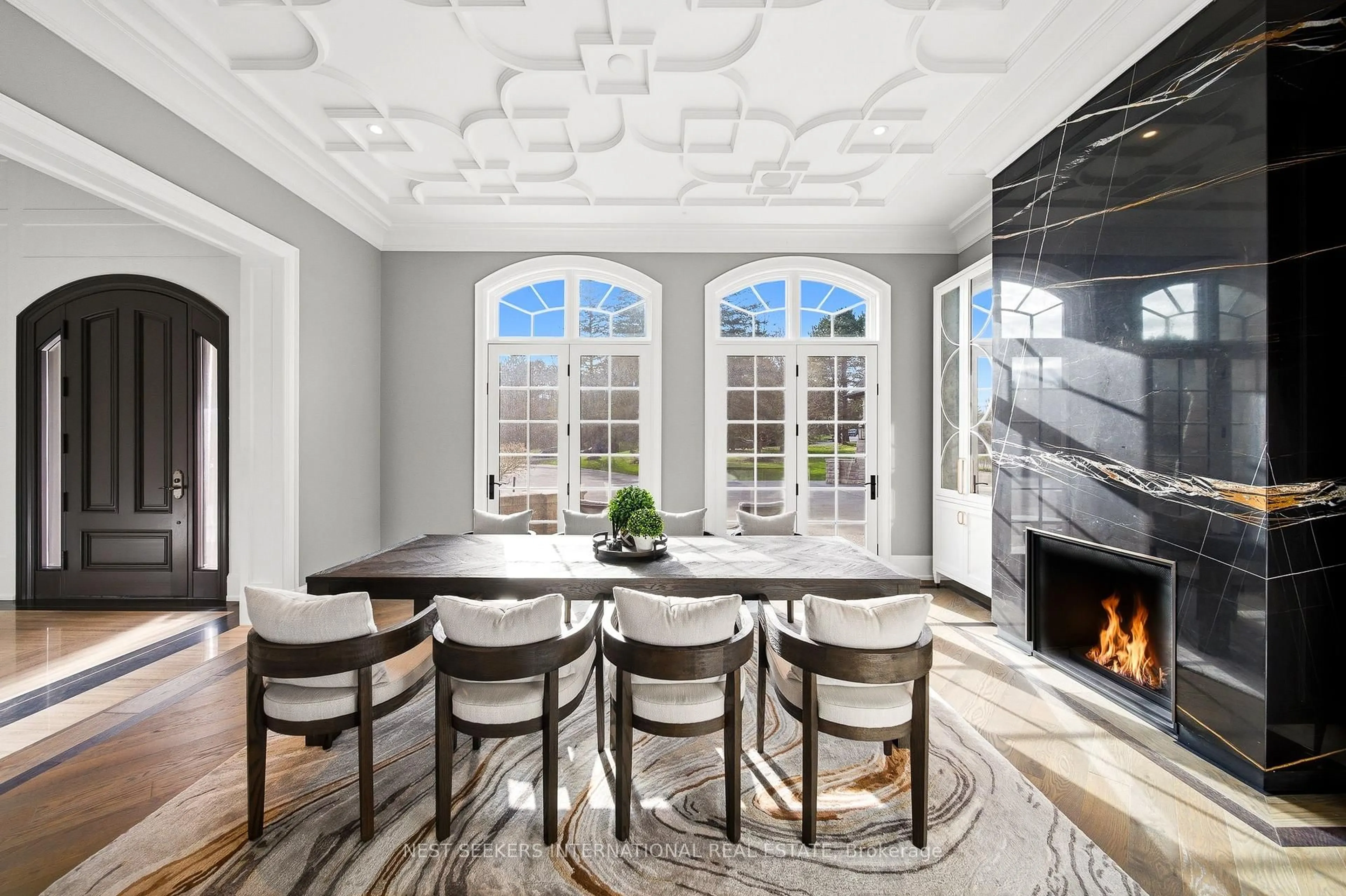 Dining room, ceramic/tile floor for 142 Manitou Dr, King Ontario L7B 1E7