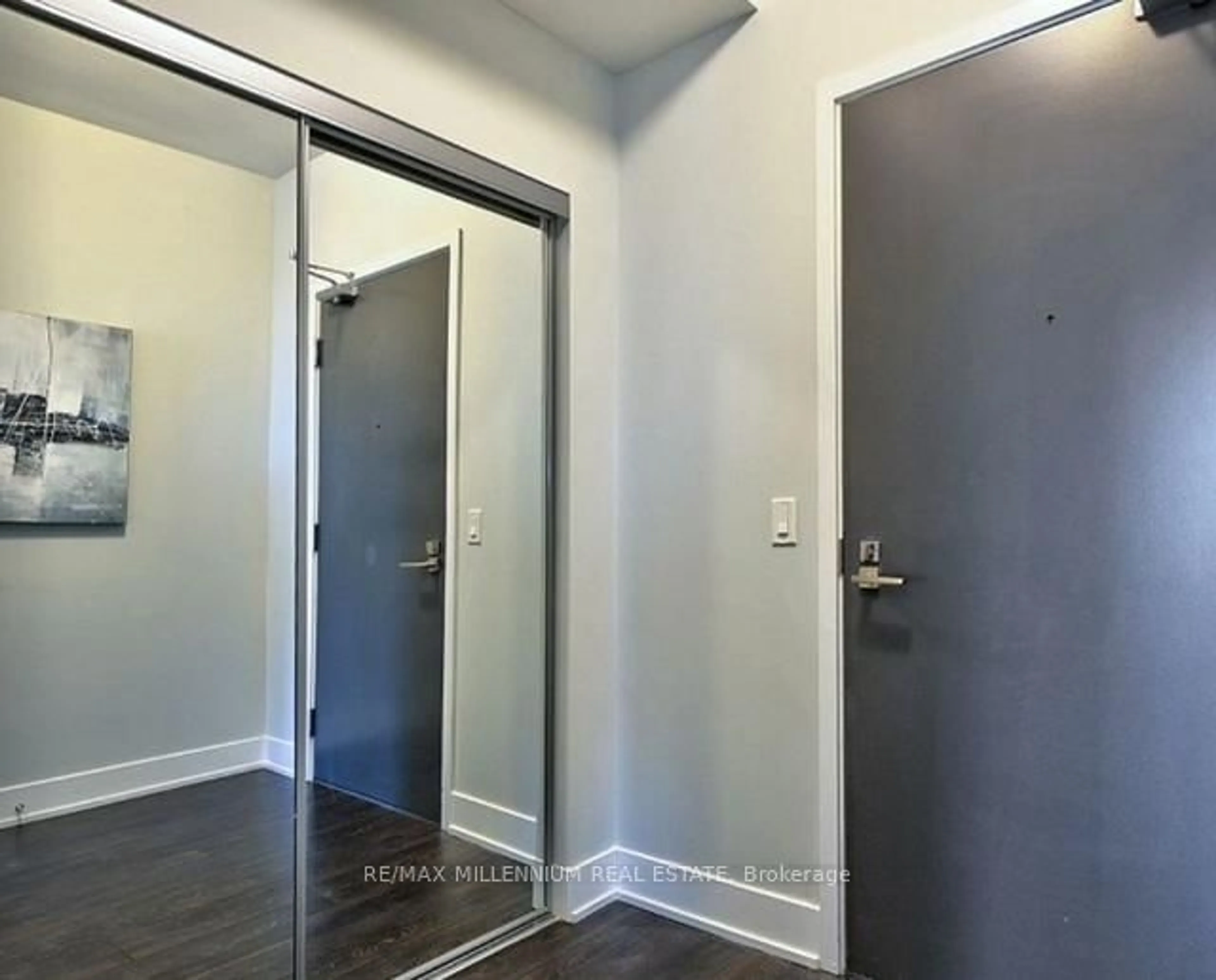 A pic of a room for 2908 Hwy 7 #1207, Vaughan Ontario L4K 0K5