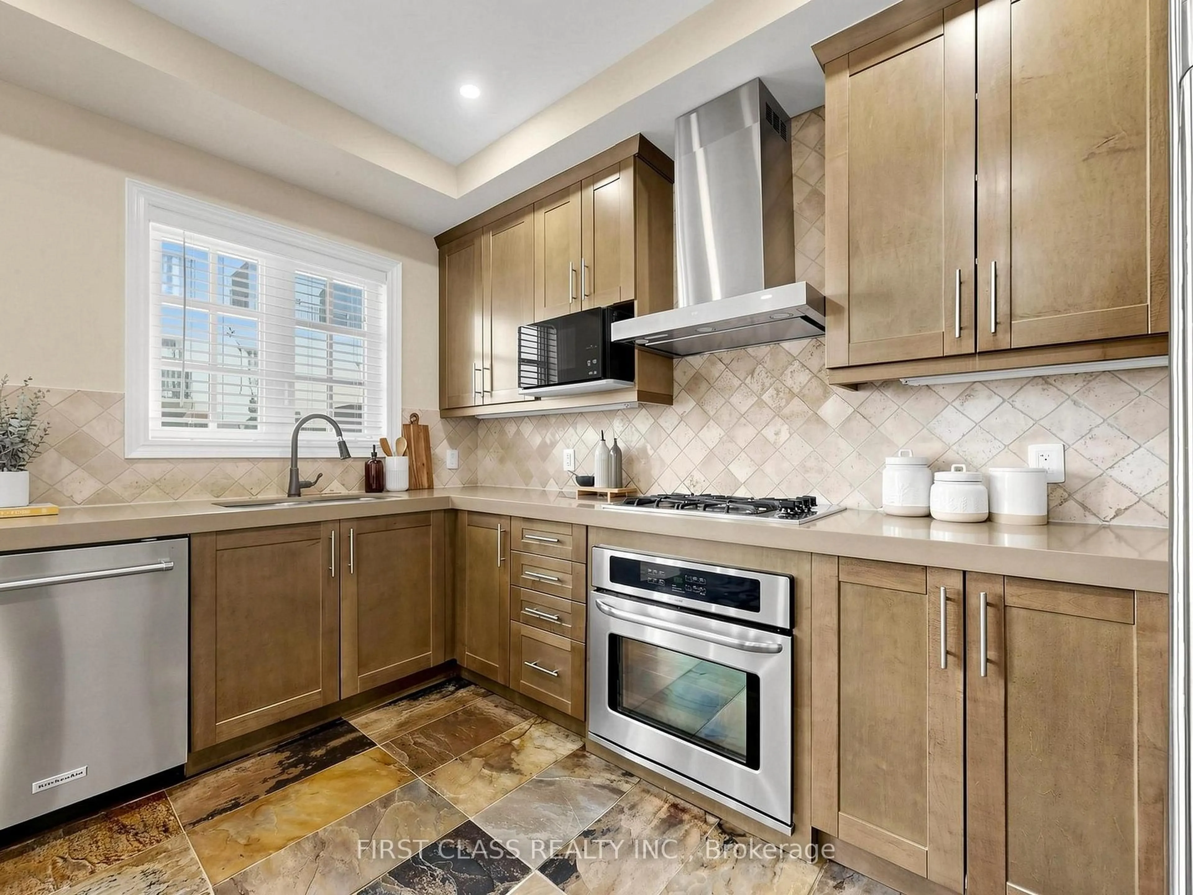 Unknown for 40 Bonnycastle Rd, Markham Ontario L6G 0C4