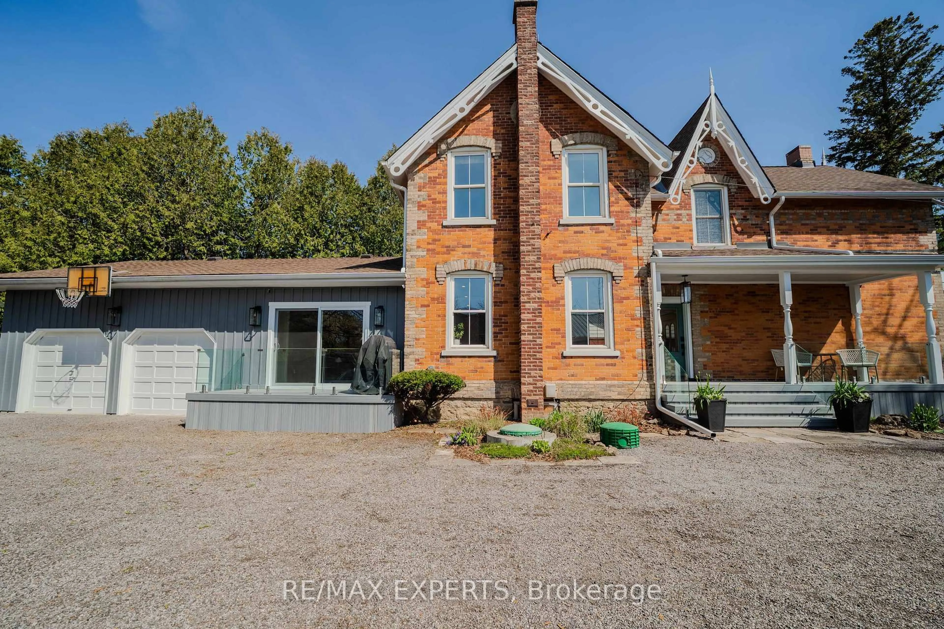 A pic from outside/outdoor area/front of a property/back of a property/a pic from drone, street for 13676 Ninth Line, Whitchurch-Stouffville Ontario L4A 7X3