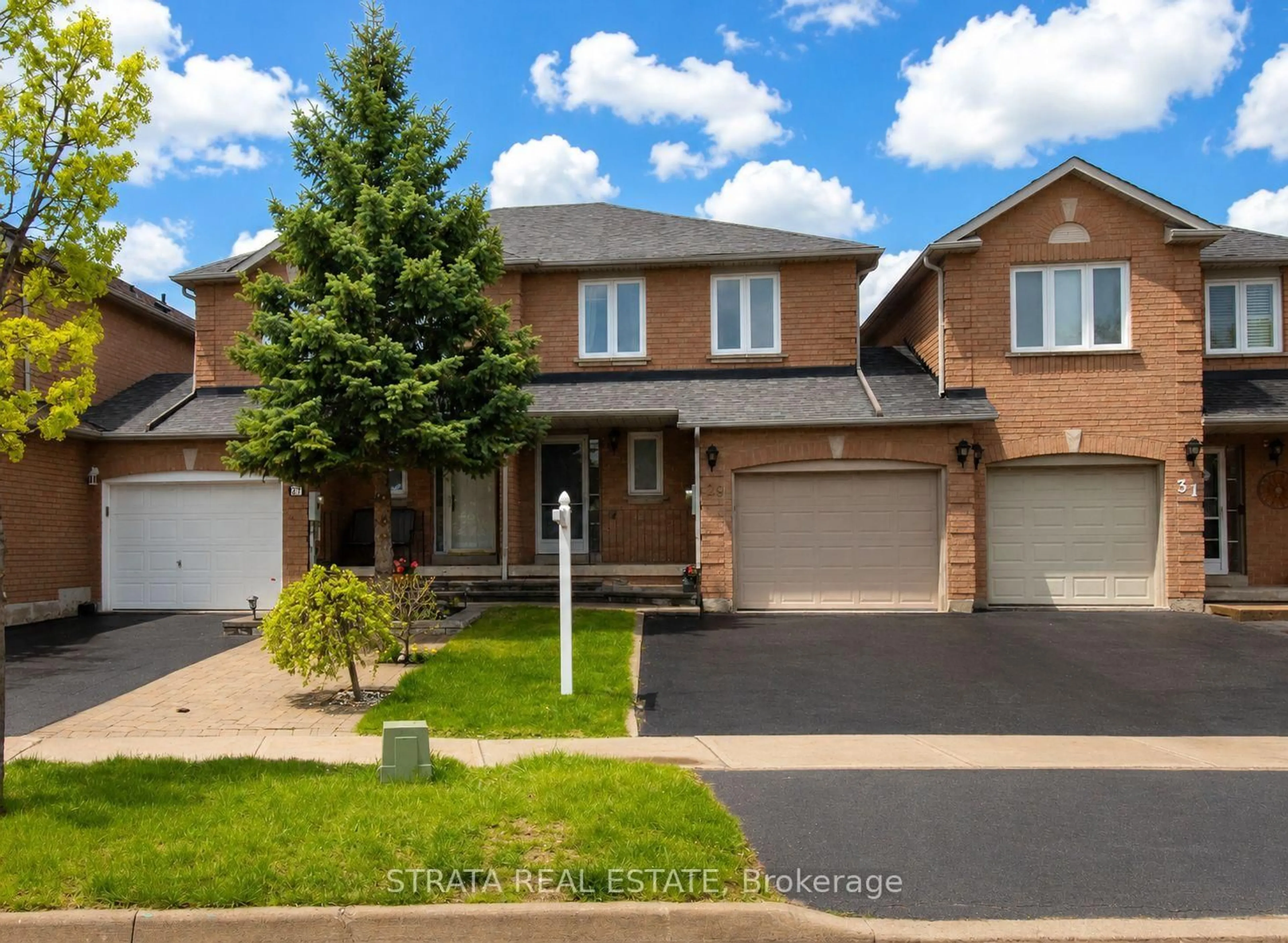 Home with brick exterior material, street for 29 Tumbleweed Crt, Vaughan Ontario L4L 8Y5