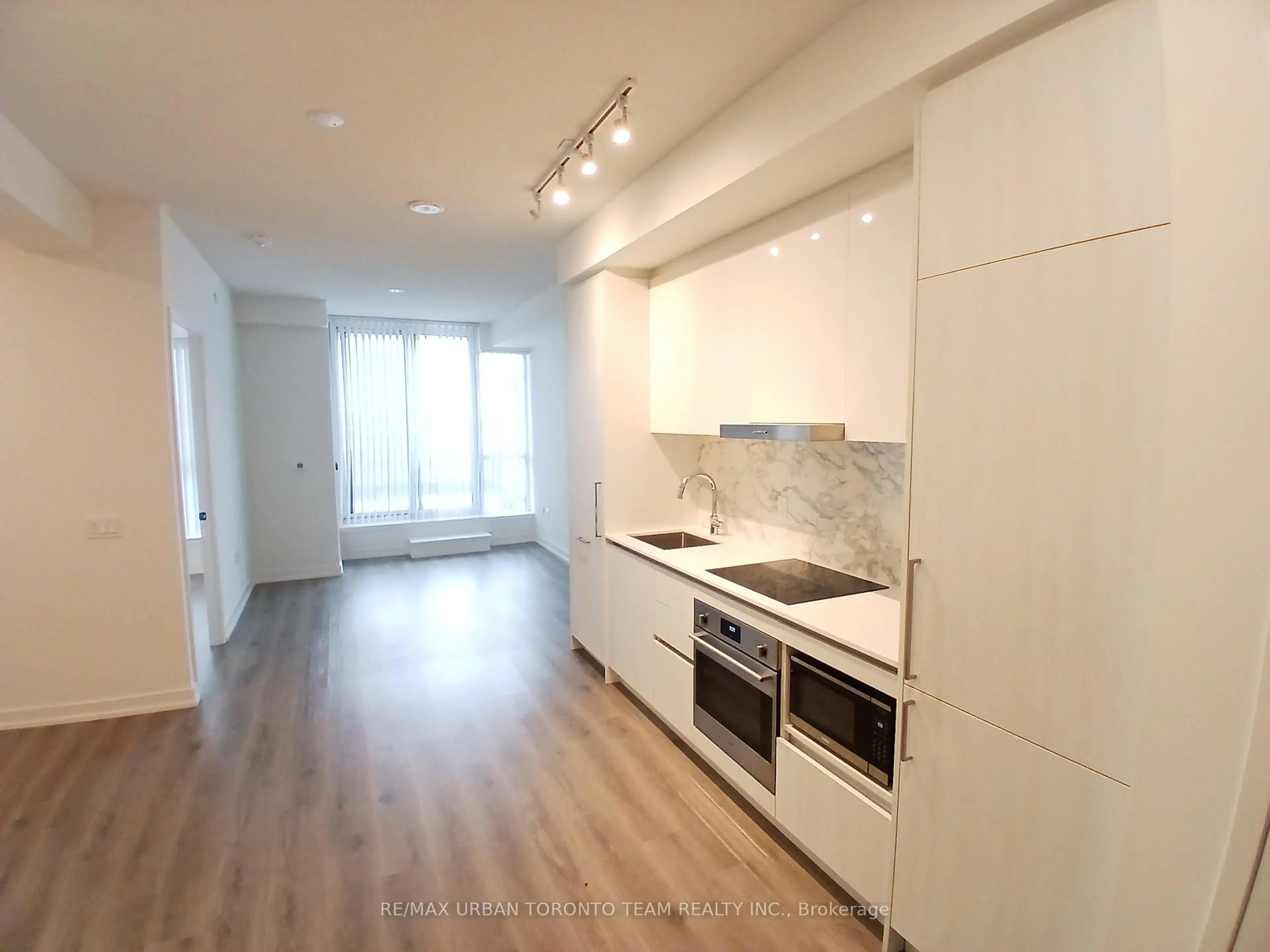 Unknown for 225 Commerce St #510, Vaughan Ontario L4K 0R1