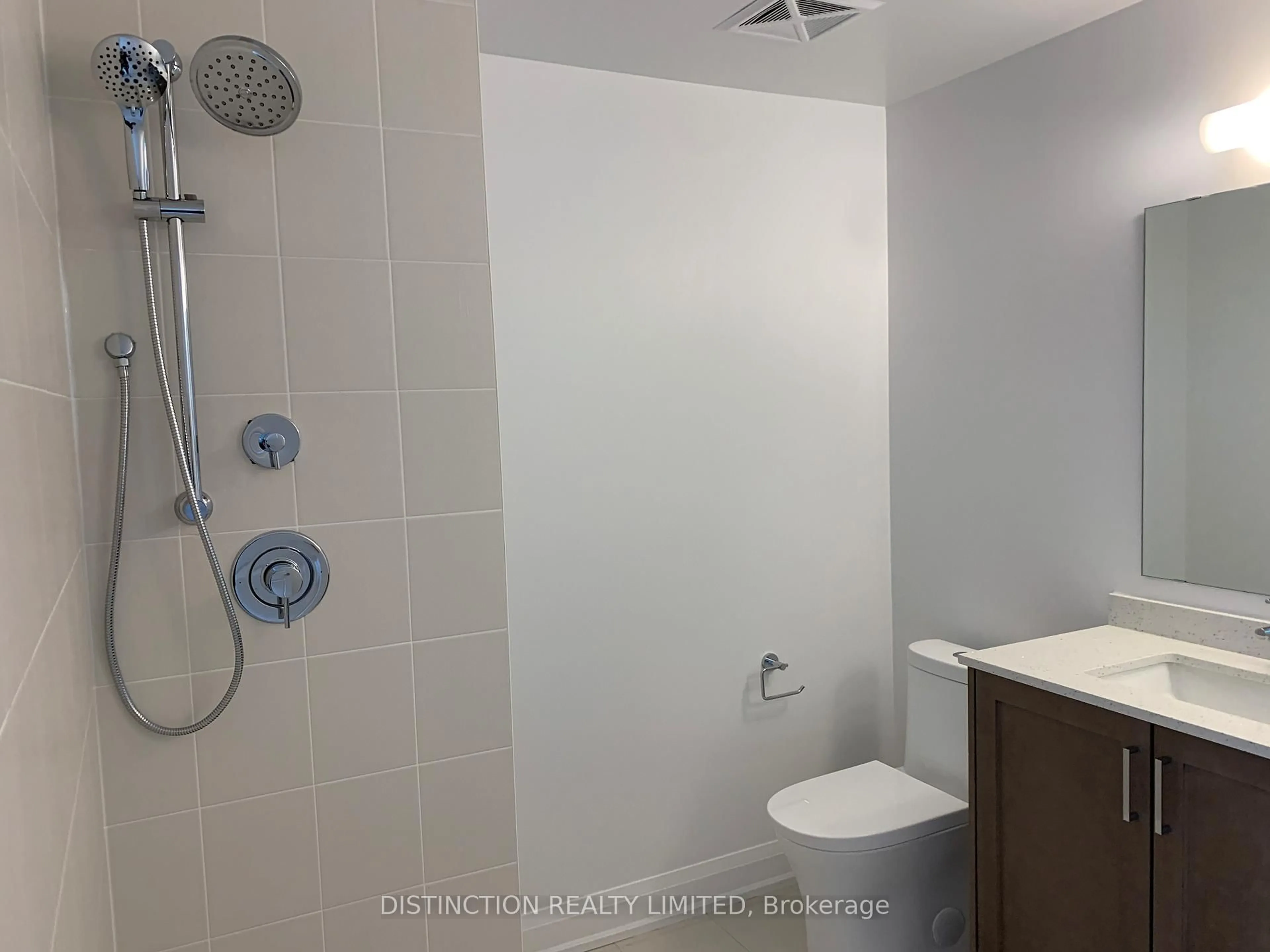 Standard bathroom, unknown for 10 Gatineau Dr #1005, Vaughan Ontario L4J 0L2