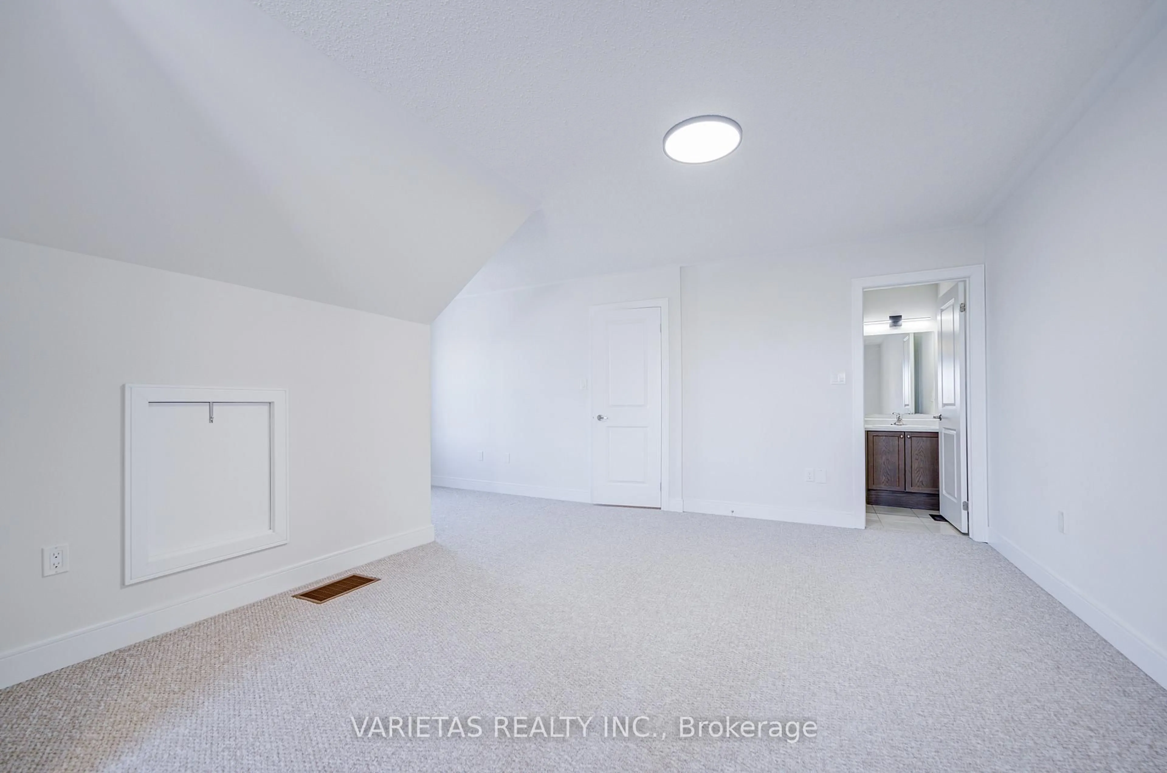 A pic of a room for 57 Blazing Star St, East Gwillimbury Ontario L9N 0S2