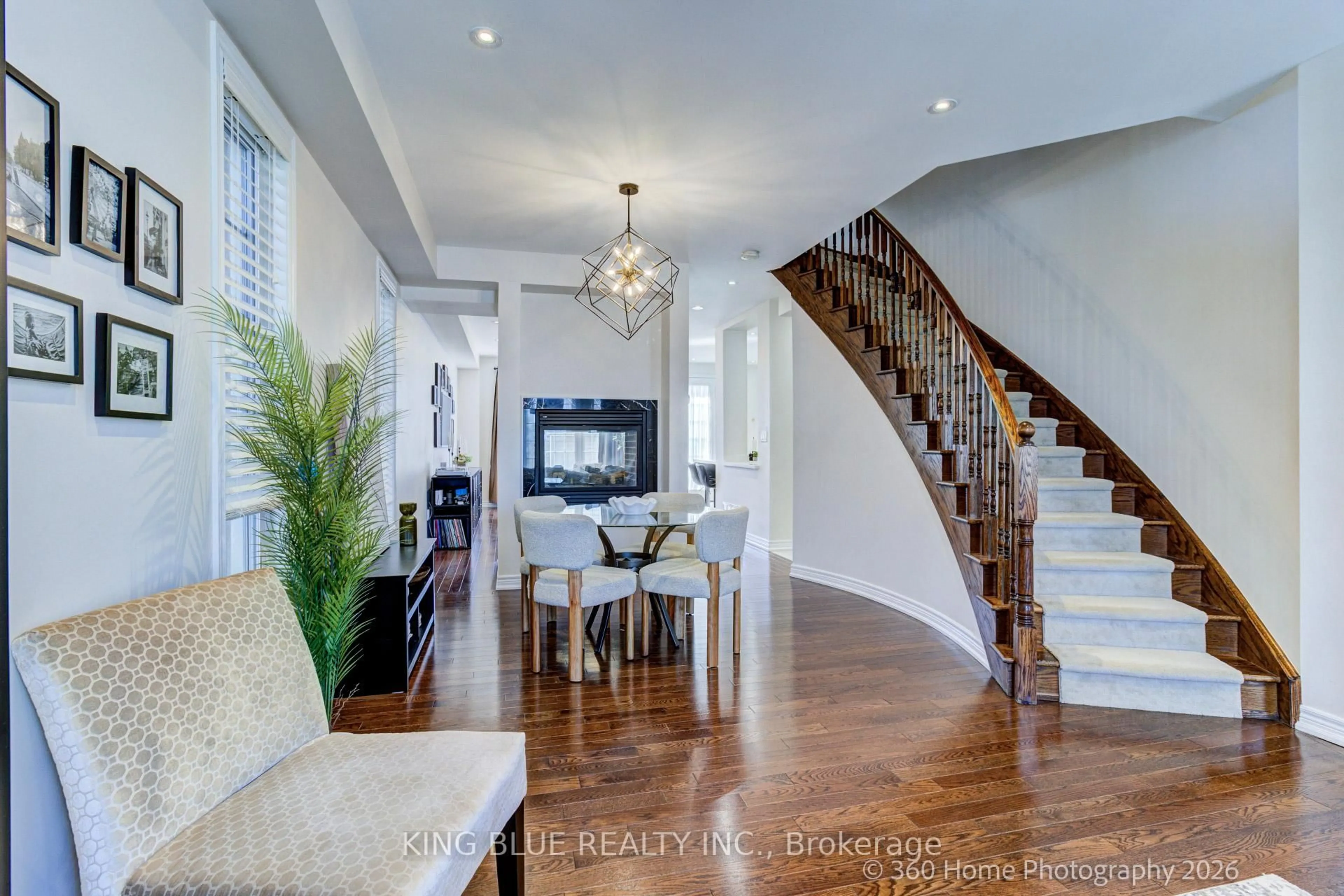 Unknown for 24 Paper Birch Dr, Markham Ontario L6B 0T5