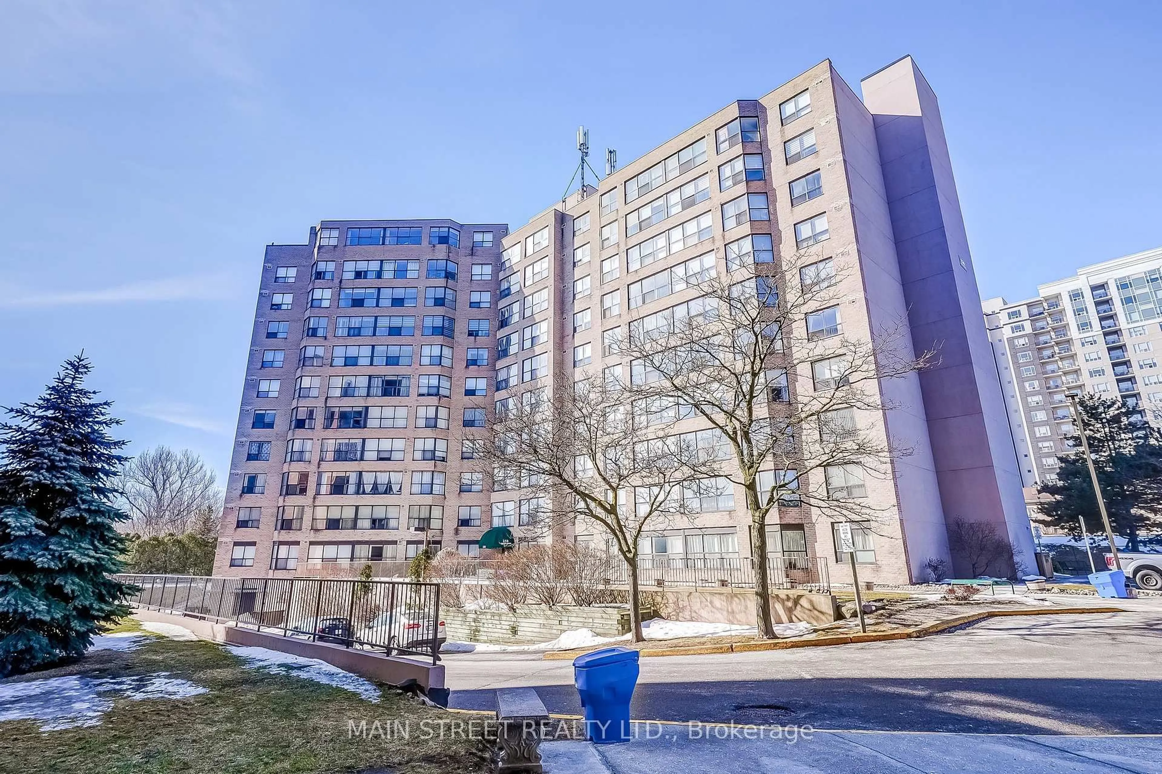 Unknown for 250 Davis Dr #506, Newmarket Ontario L3Y 7T7
