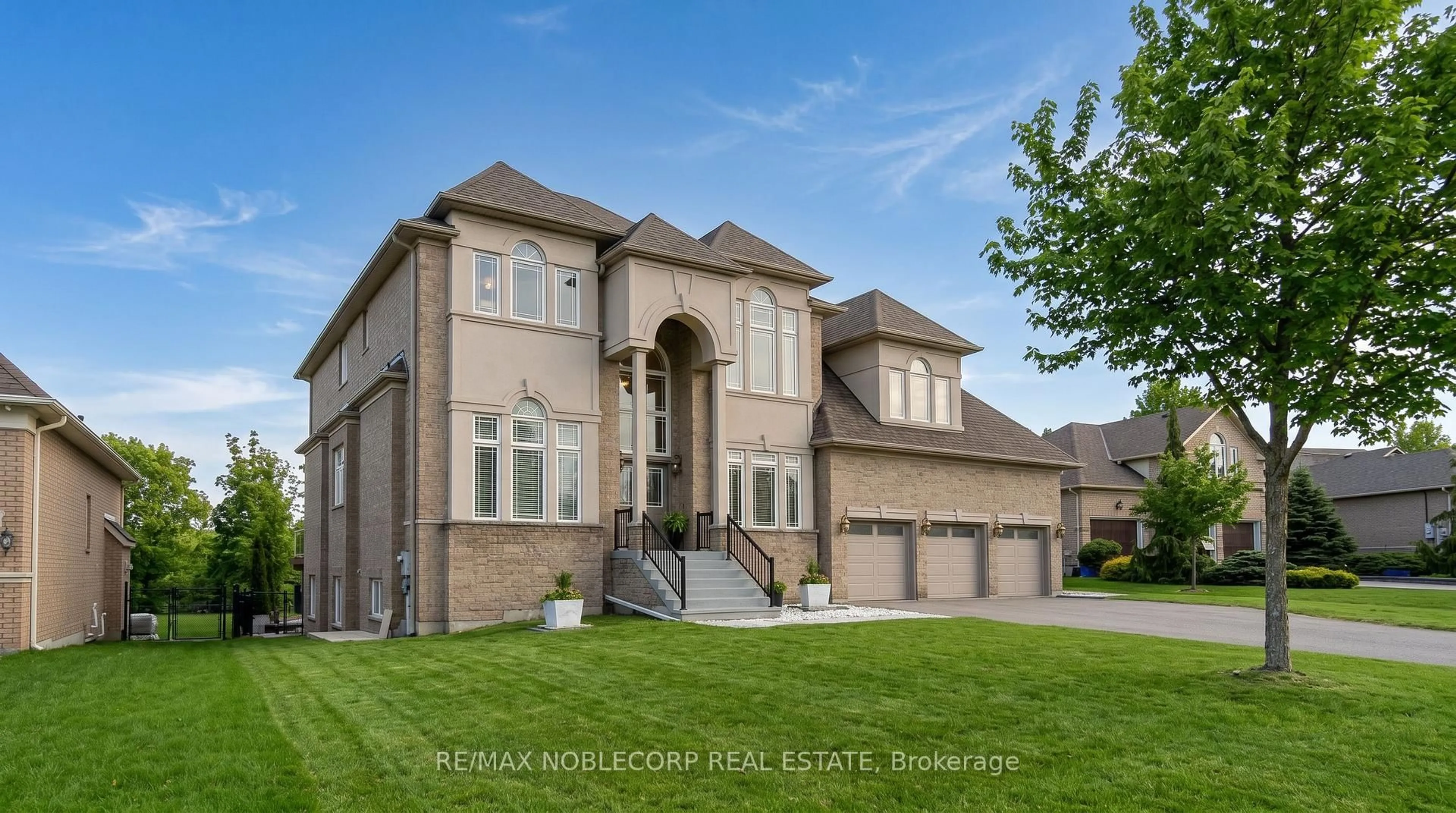 Home with brick exterior material, street for 170 Athabasca Dr, Vaughan Ontario L6A 3R9