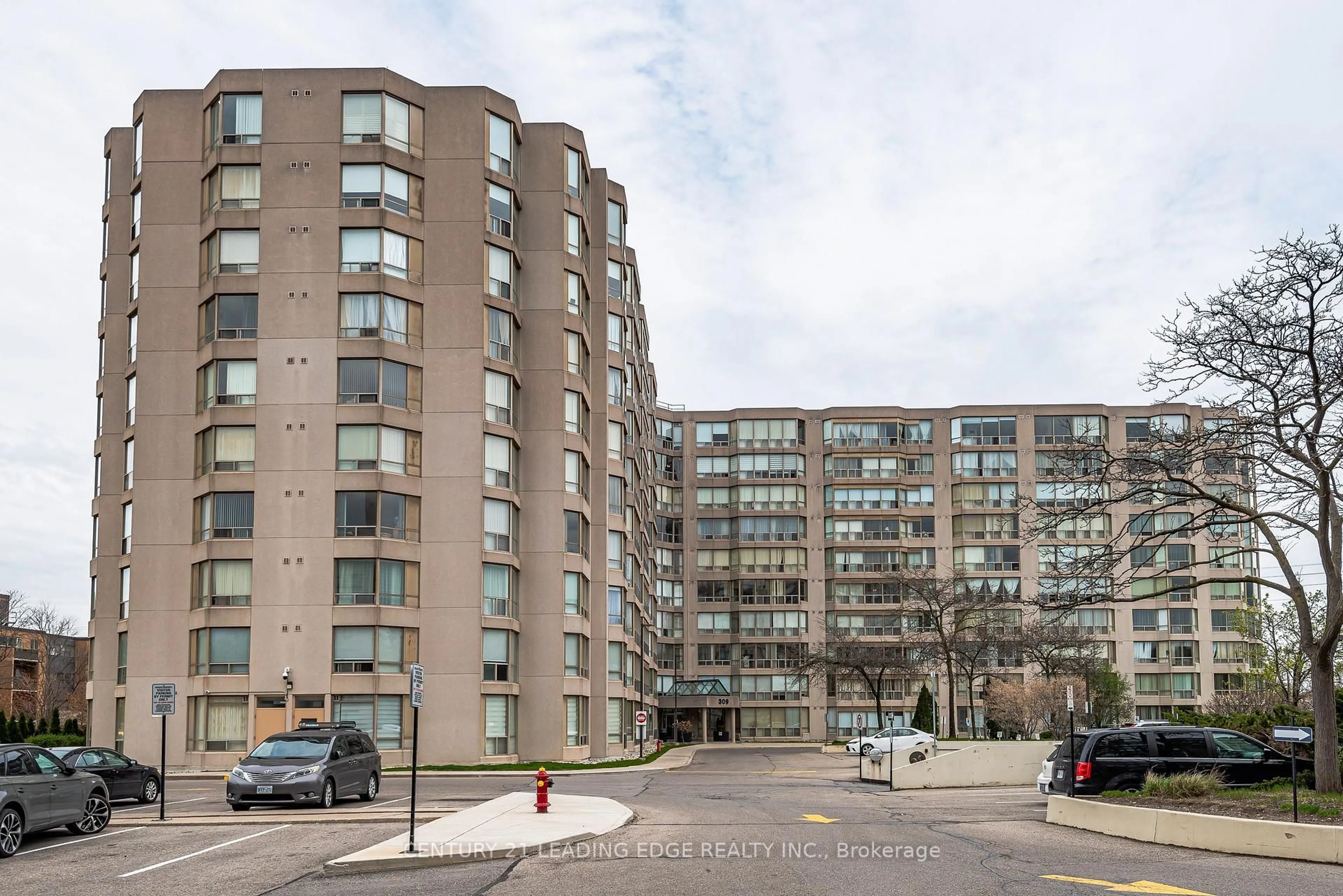 Patio, unknown for 309 Major Mackenzie Dr #411, Richmond Hill Ontario L4C 9V5