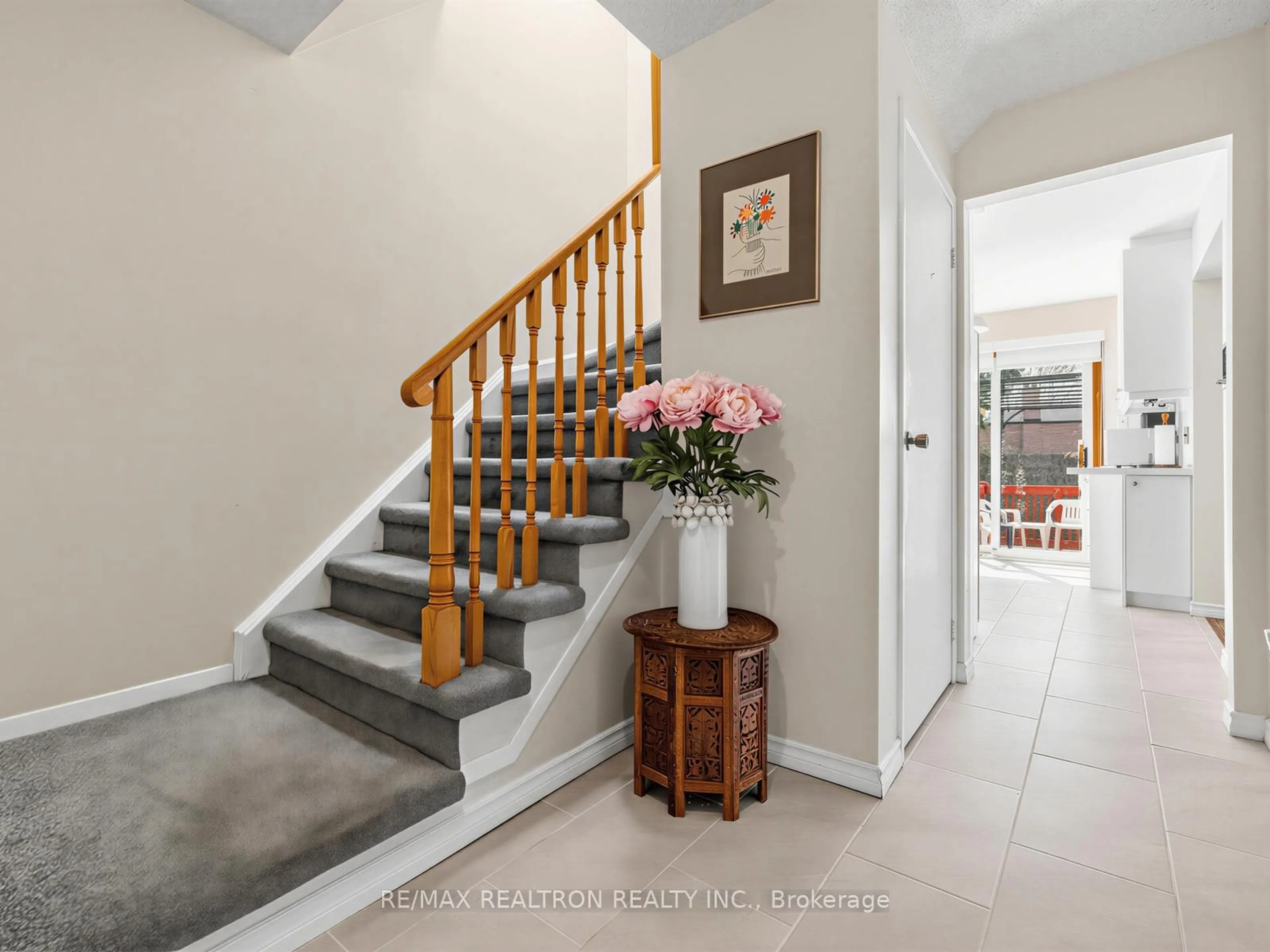 Unknown for 73 Swinton Cres, Vaughan Ontario L4J 2W9