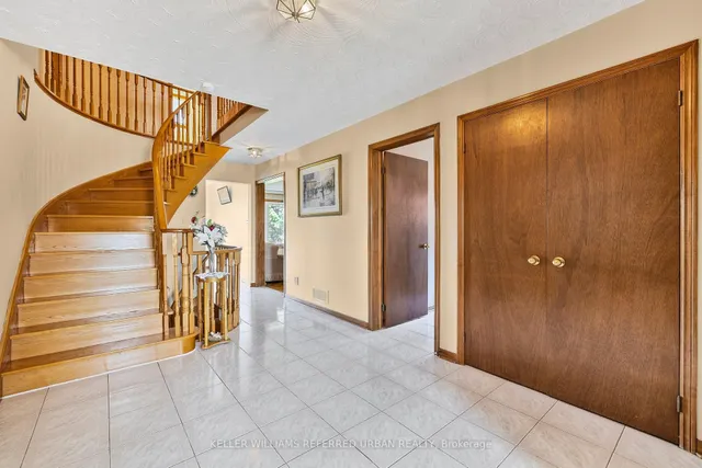 160 Miller Park Ave, Bradford West Gwillimbury 4