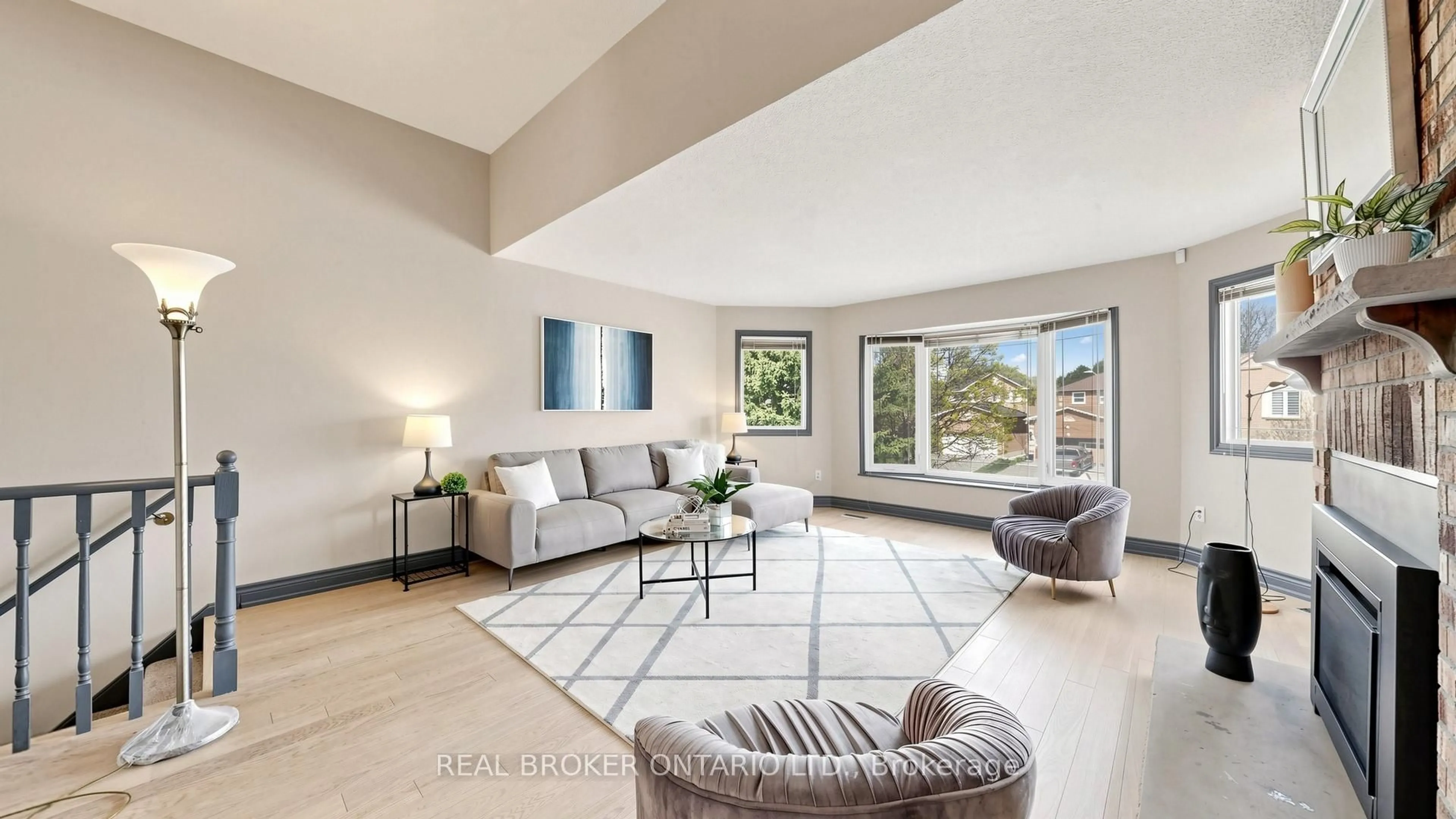 Living room with furniture, unknown for 150 bradbeer Cres, Vaughan Ontario L4J 5M7