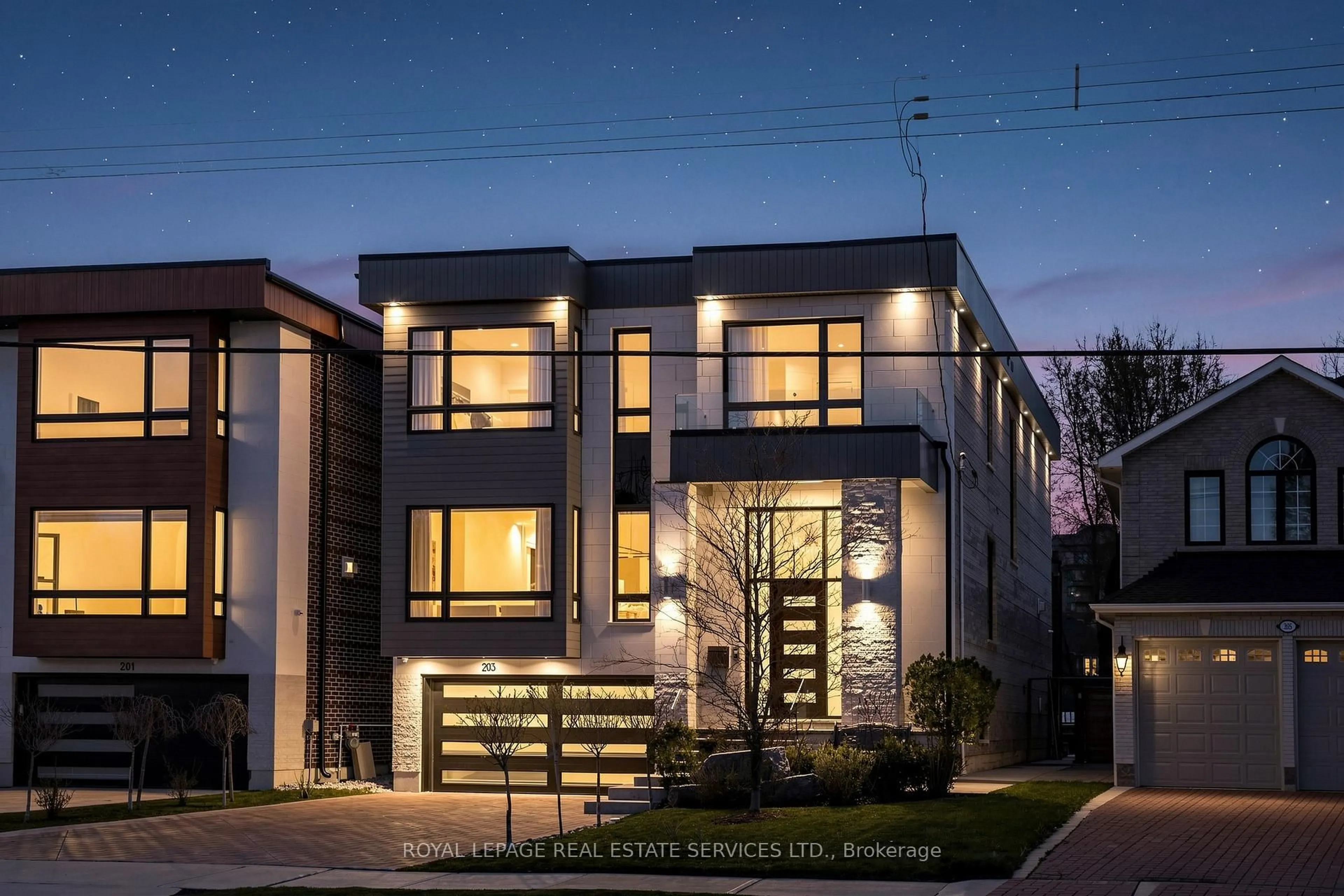 Home with brick exterior material, street for 203 Crestwood Rd, Vaughan Ontario L4J 1A8