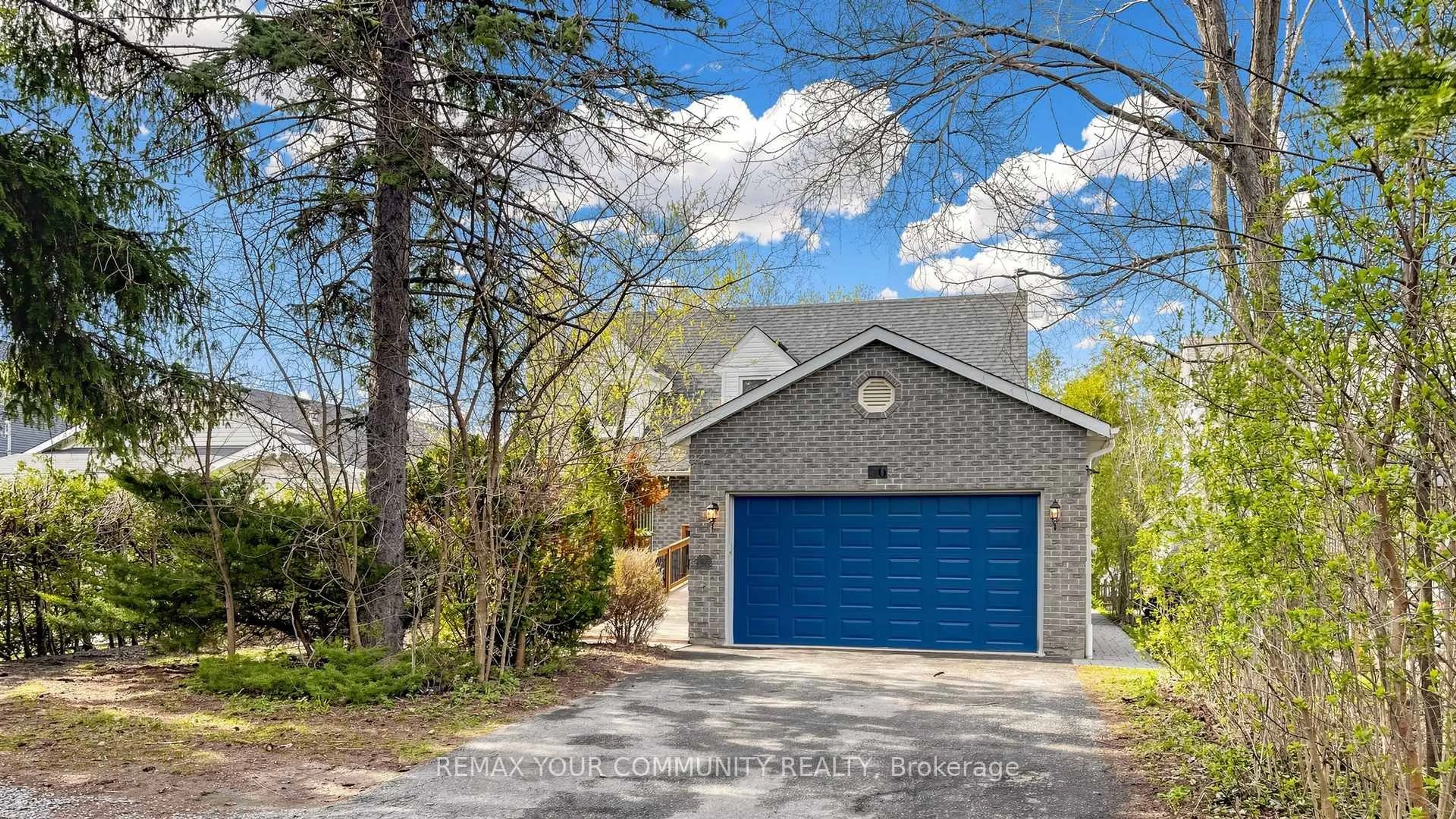 Unknown for 50 Riverglen Dr, Georgina Ontario L4P 2R1