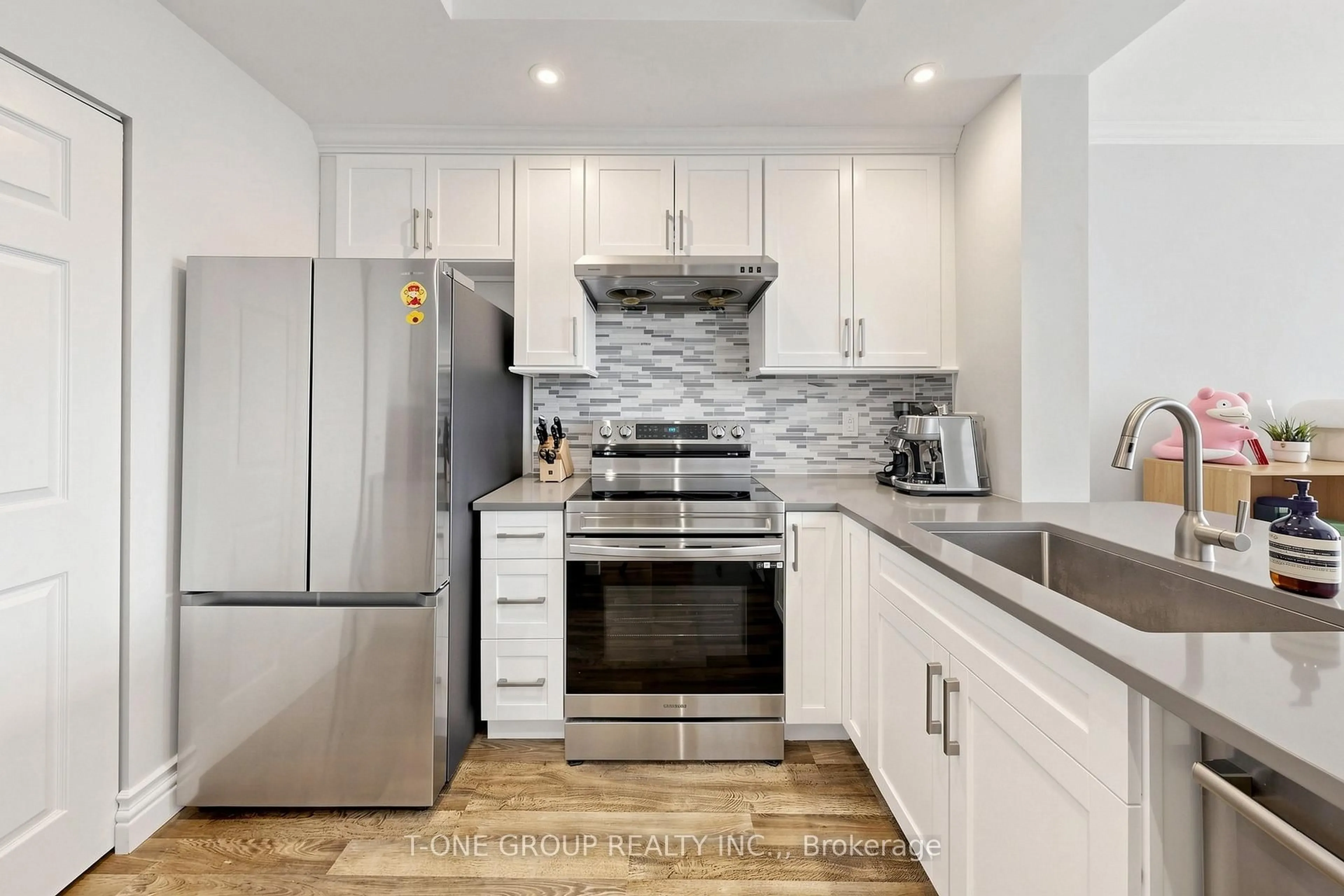 Unknown for 22 Clarissa Dr #Ph6, Richmond Hill Ontario L4C 9R6