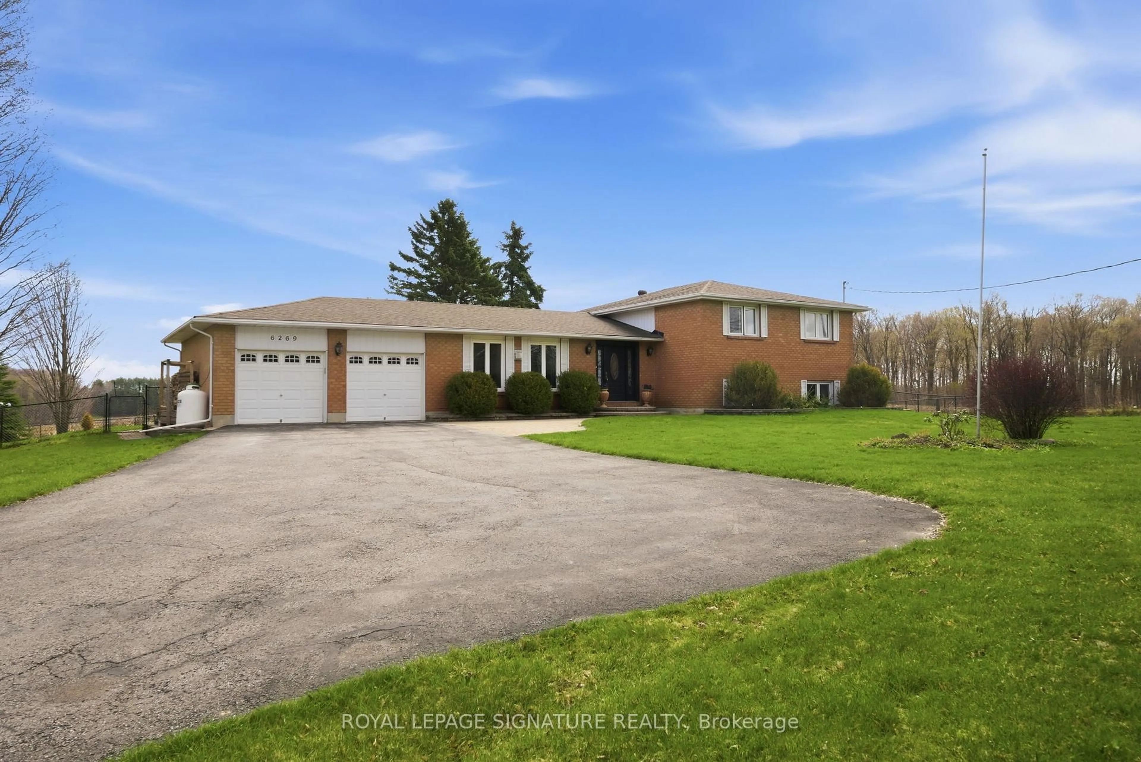 A pic from outside/outdoor area/front of a property/back of a property/a pic from drone, street for 6269 Regional 30 Rd, Uxbridge Ontario L9P 0J7