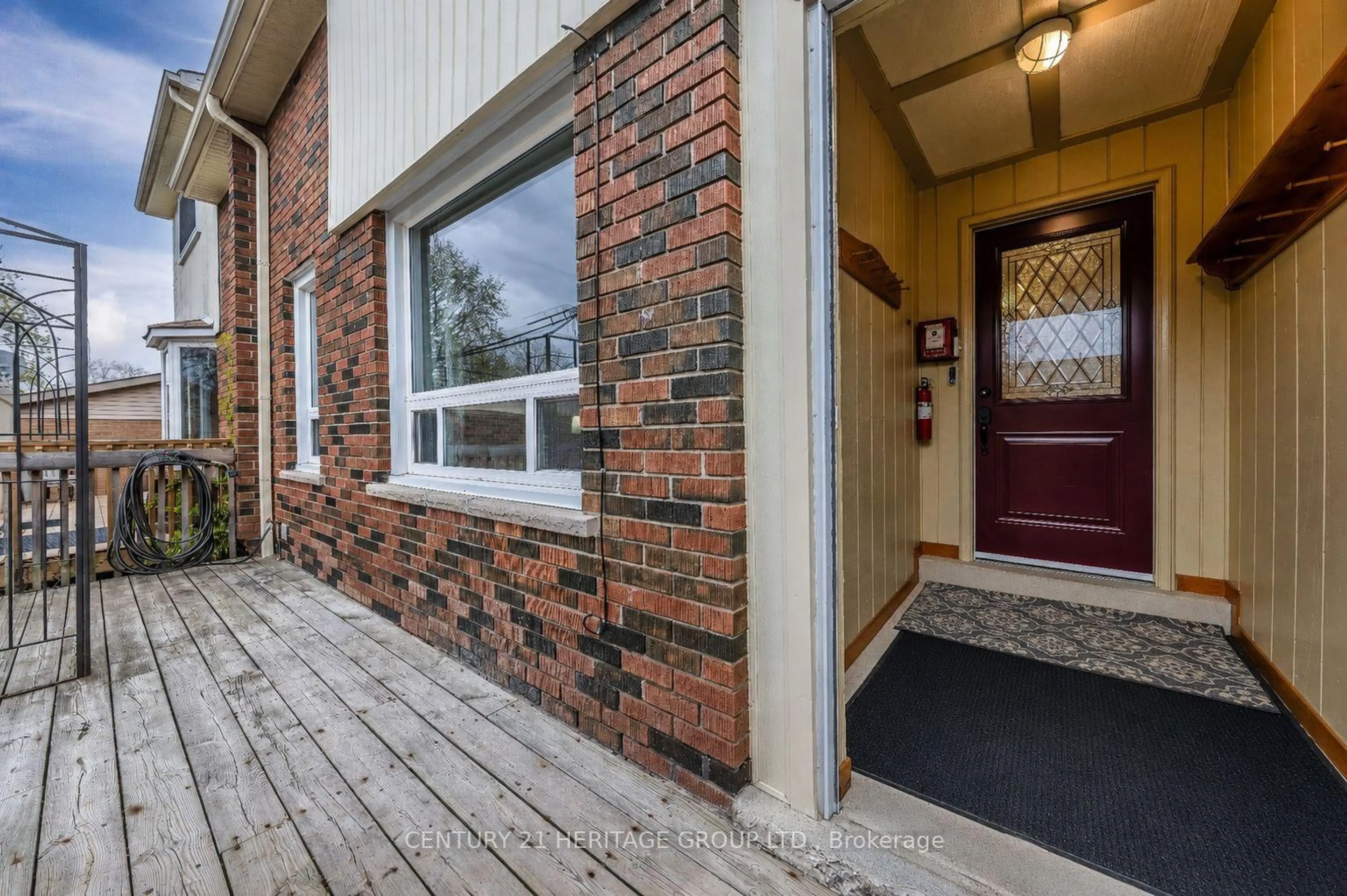 Unknown for 331 Maplegrove Ave, Bradford West Gwillimbury Ontario L3Z 1V8