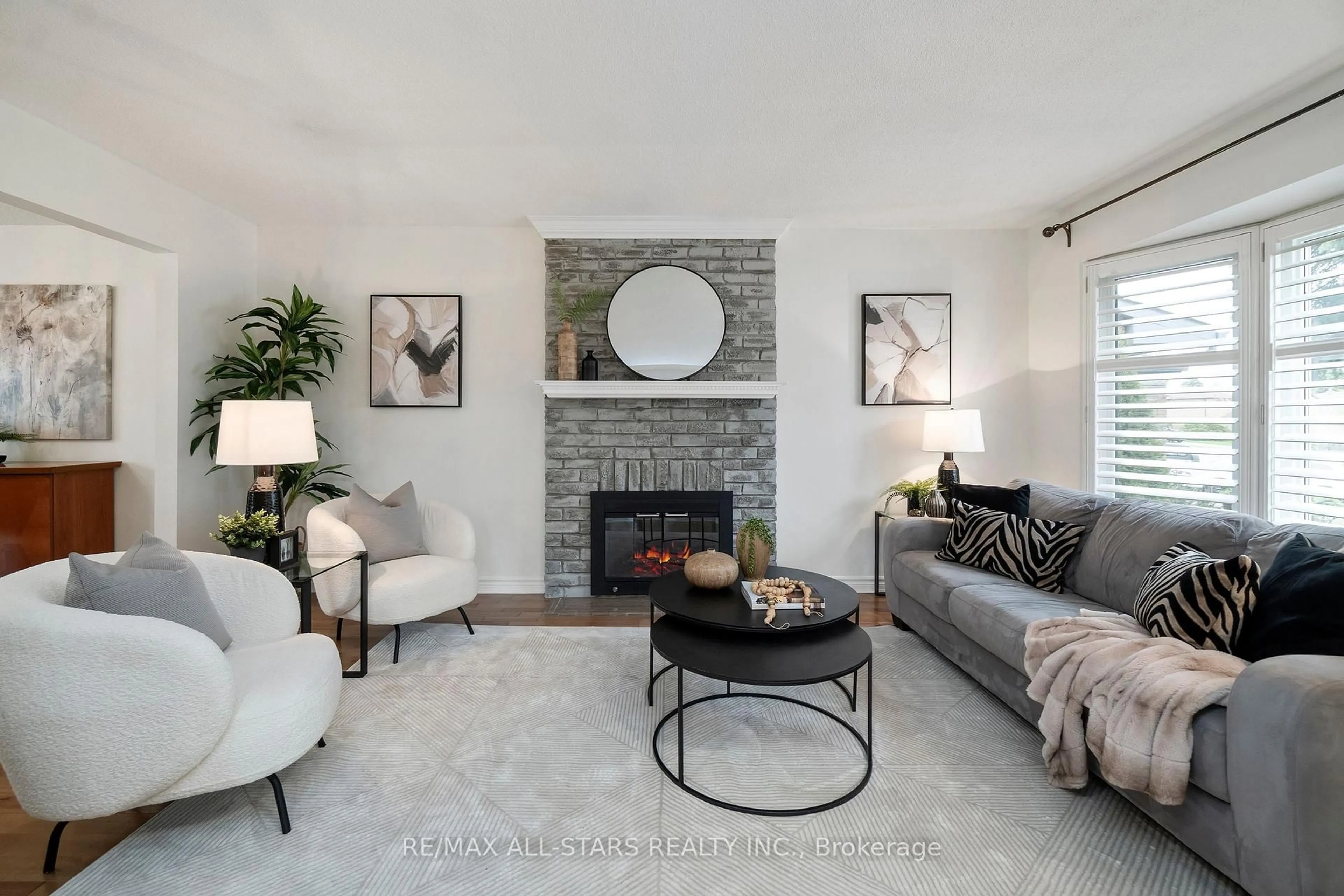 Living room with furniture, unknown for 96 Tunney Cres, Markham Ontario L3P 4L3