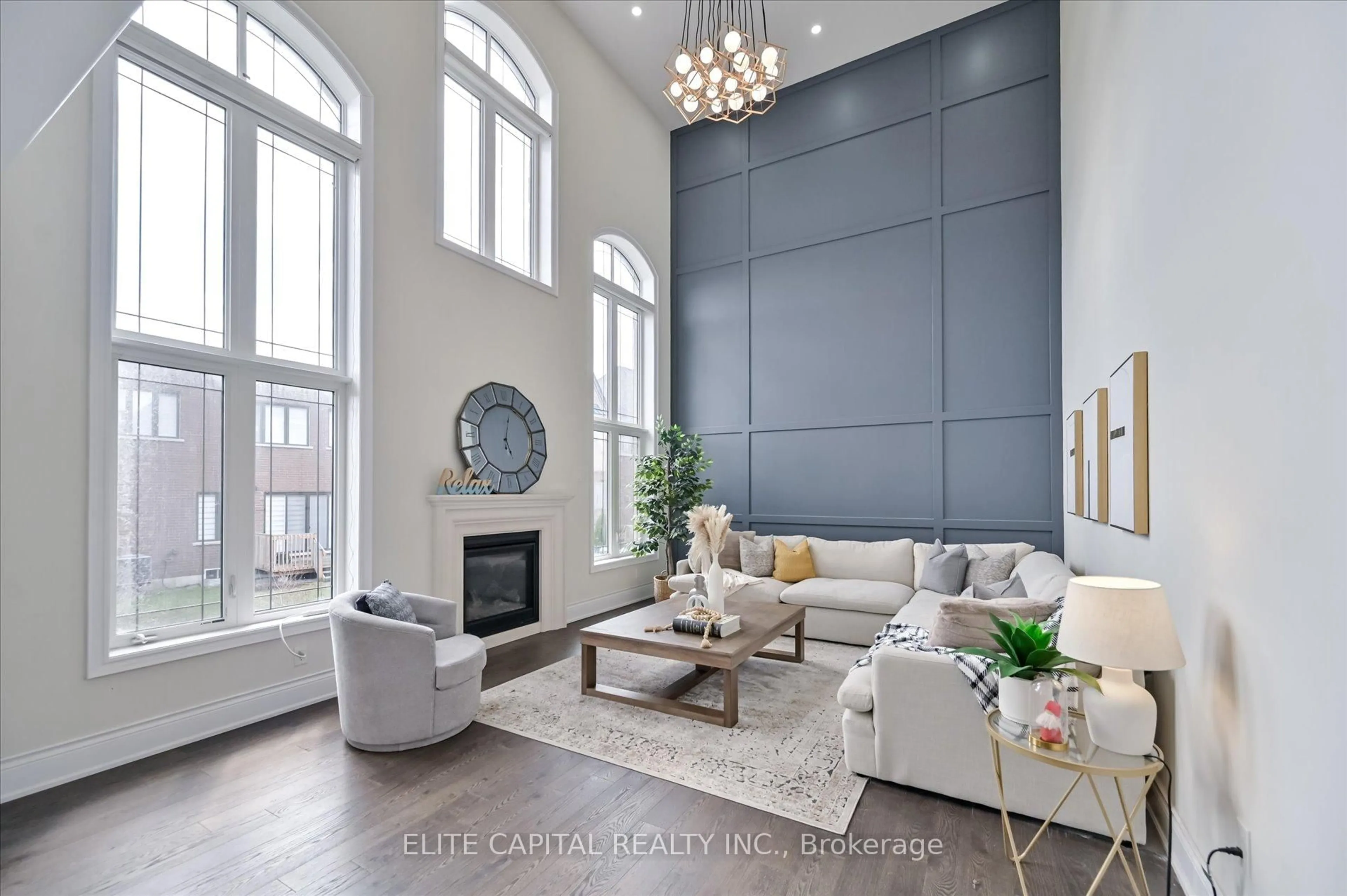 Living room with furniture, unknown for 33 Straw Cutter Gate, Vaughan Ontario L6A 4Y5