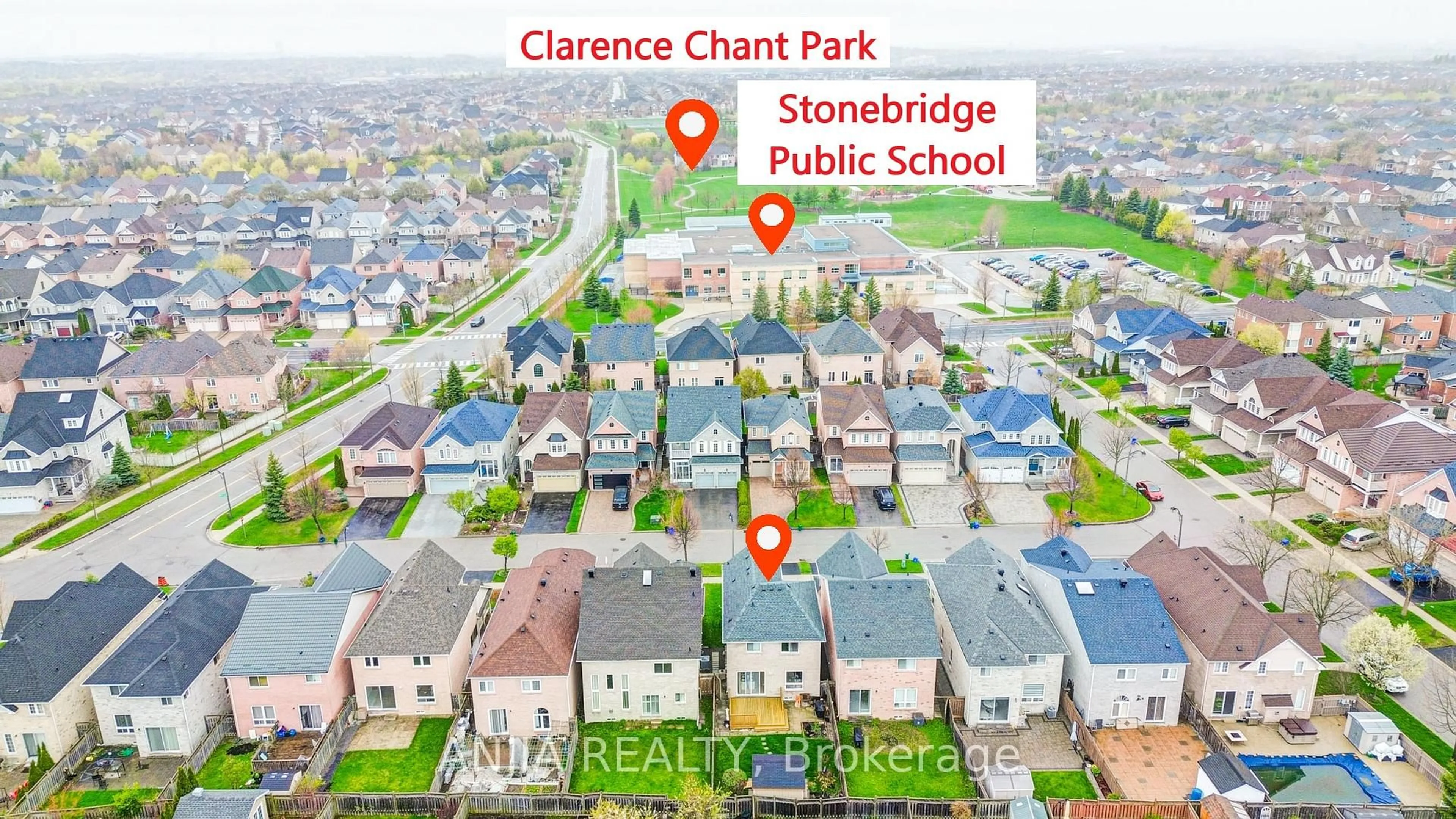 A pic from outside/outdoor area/front of a property/back of a property/a pic from drone, street for 51 Oxfordshire St, Markham Ontario L6C 2Z8