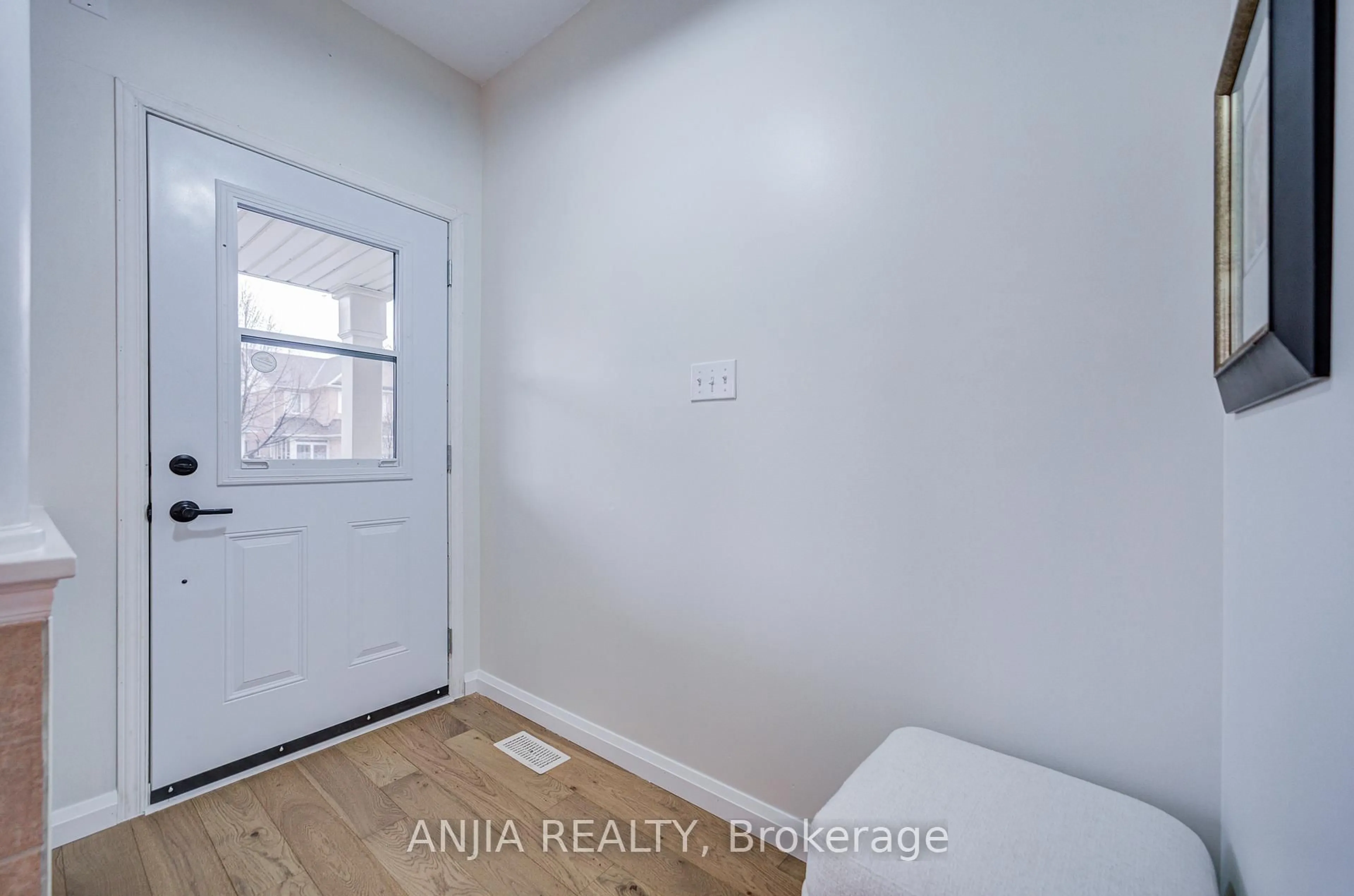 A pic of a room for 51 Oxfordshire St, Markham Ontario L6C 2Z8