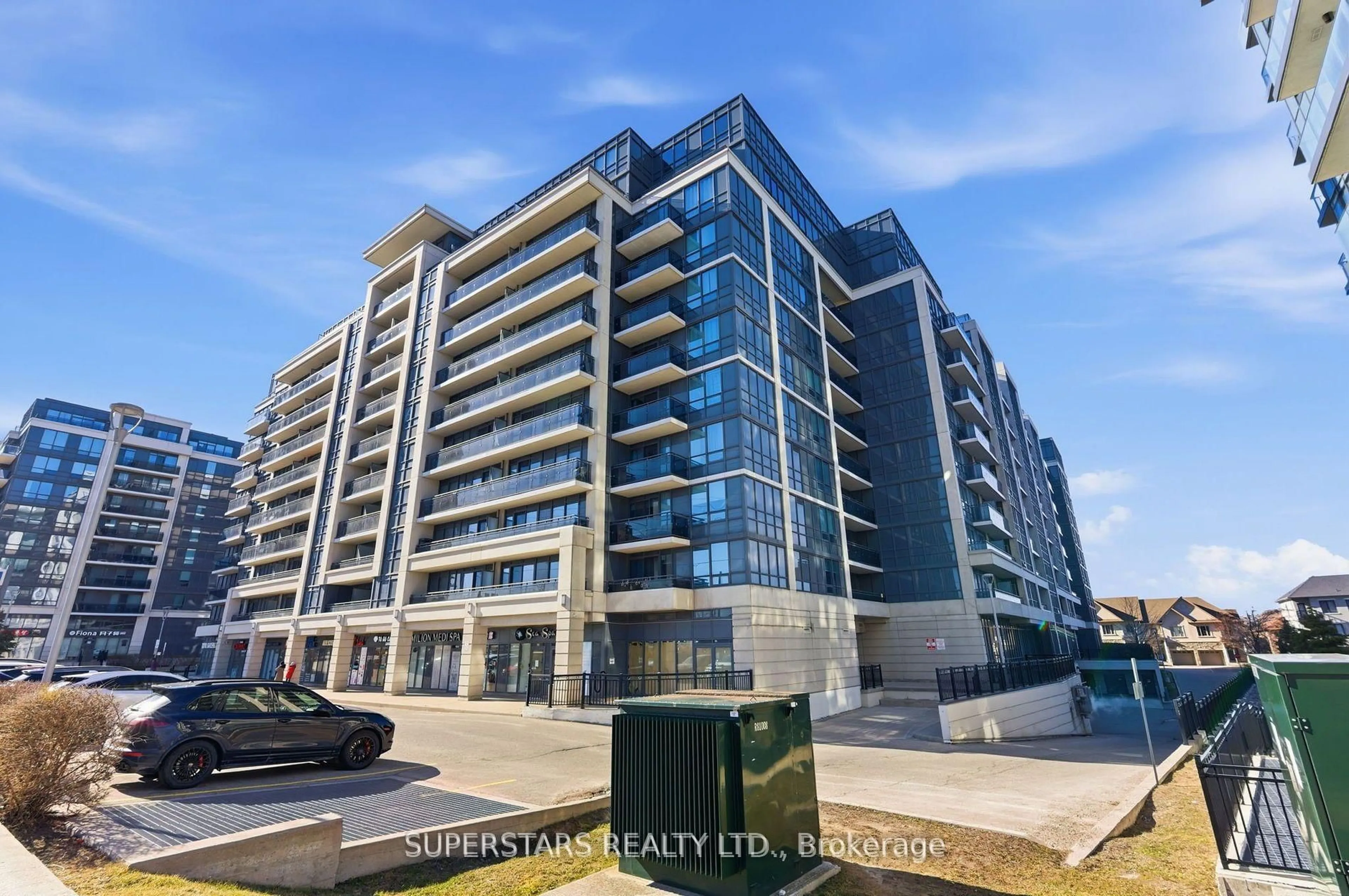A pic from outside/outdoor area/front of a property/back of a property/a pic from drone, unknown for 372 Highway 7 E Rd #606, Richmond Hill Ontario L4B 0C6